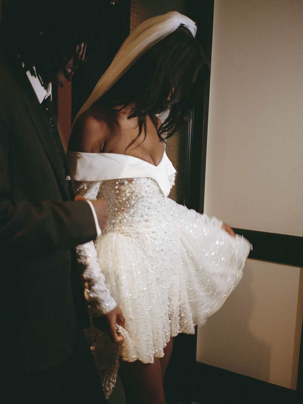 détail de broderie de la robe Kira