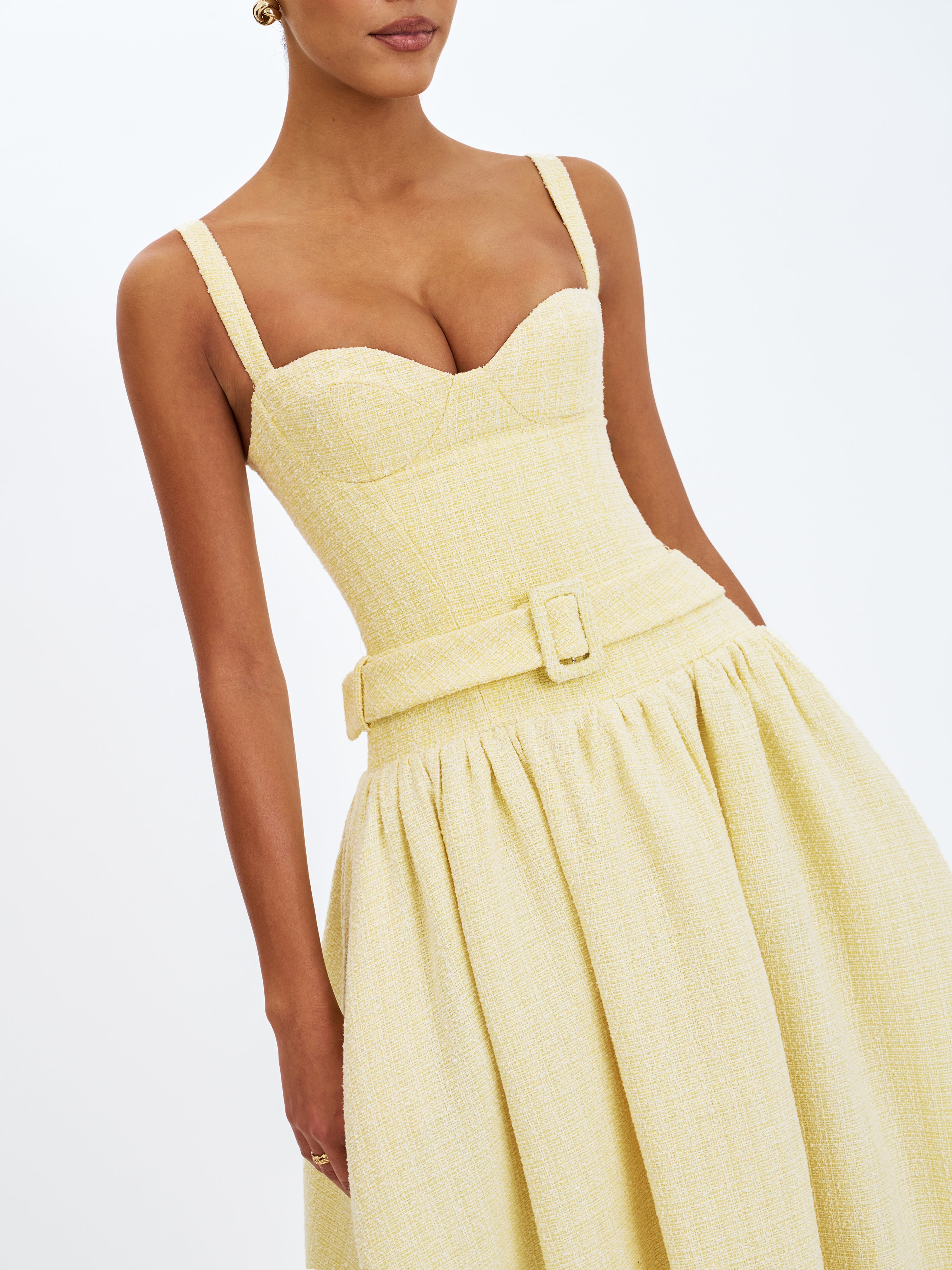 robe mi-longue jaune beurre