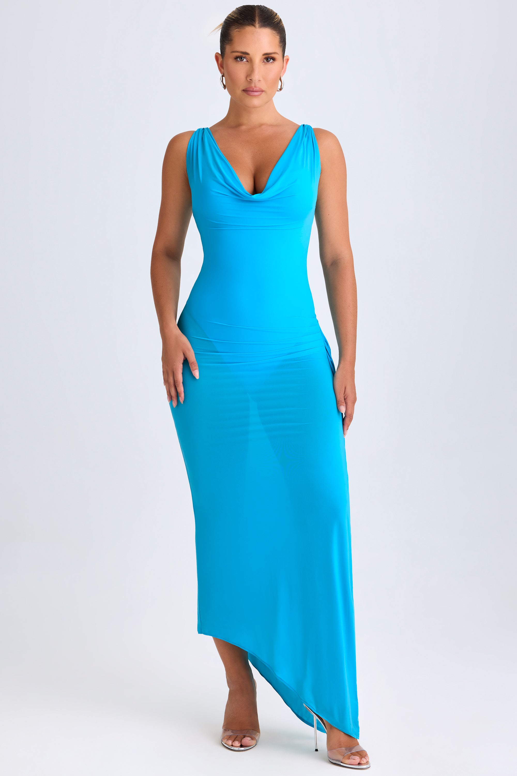 robe avec finitions en volant