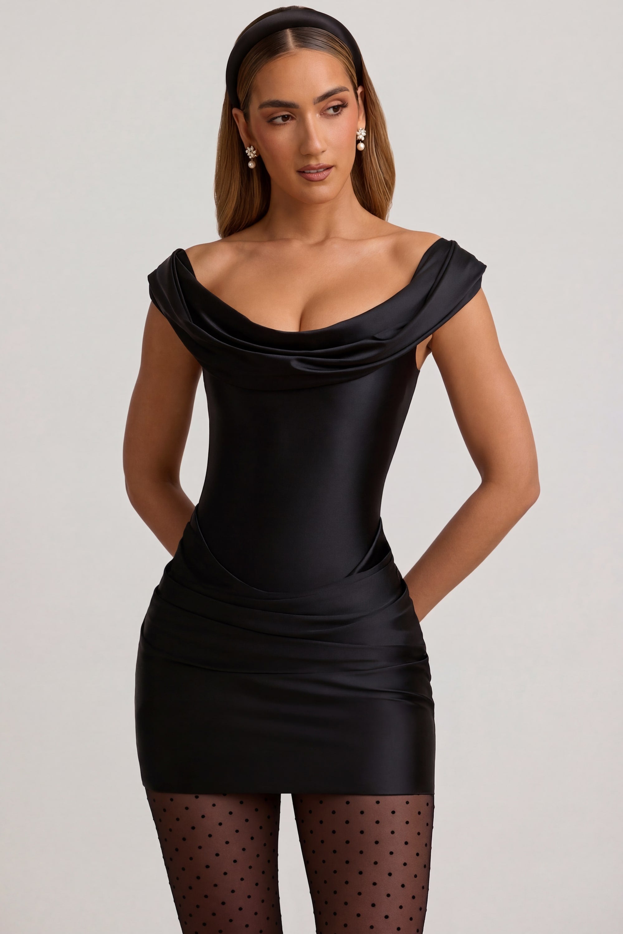 robe mini noire satin