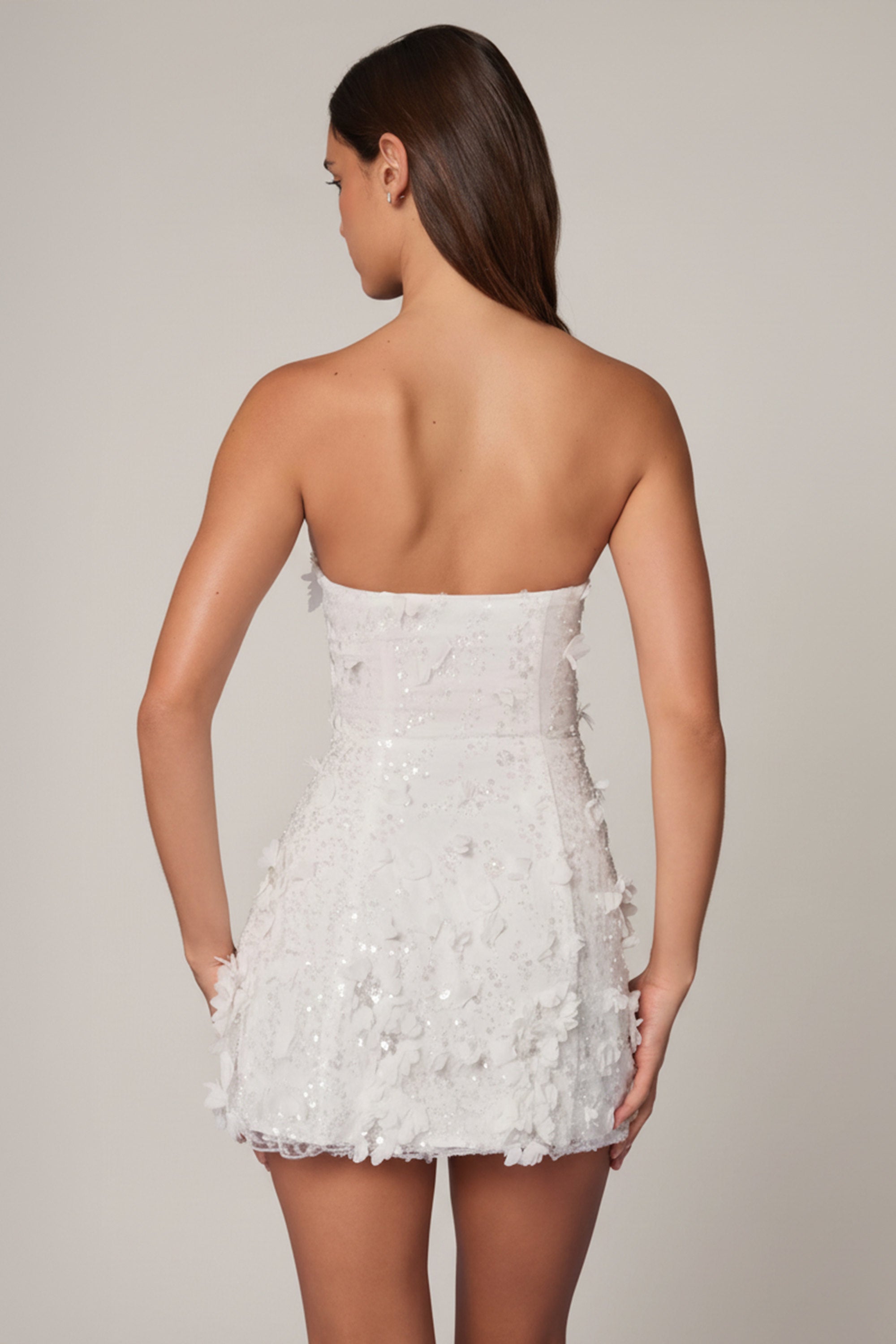 robe mini A-line blanche avec sequins