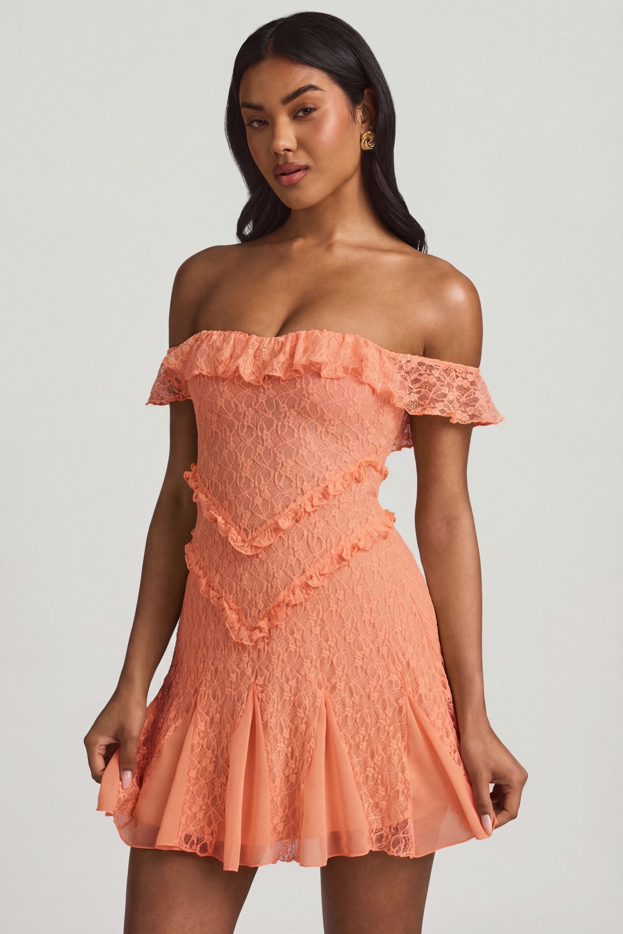 robe mini dentelle pêche