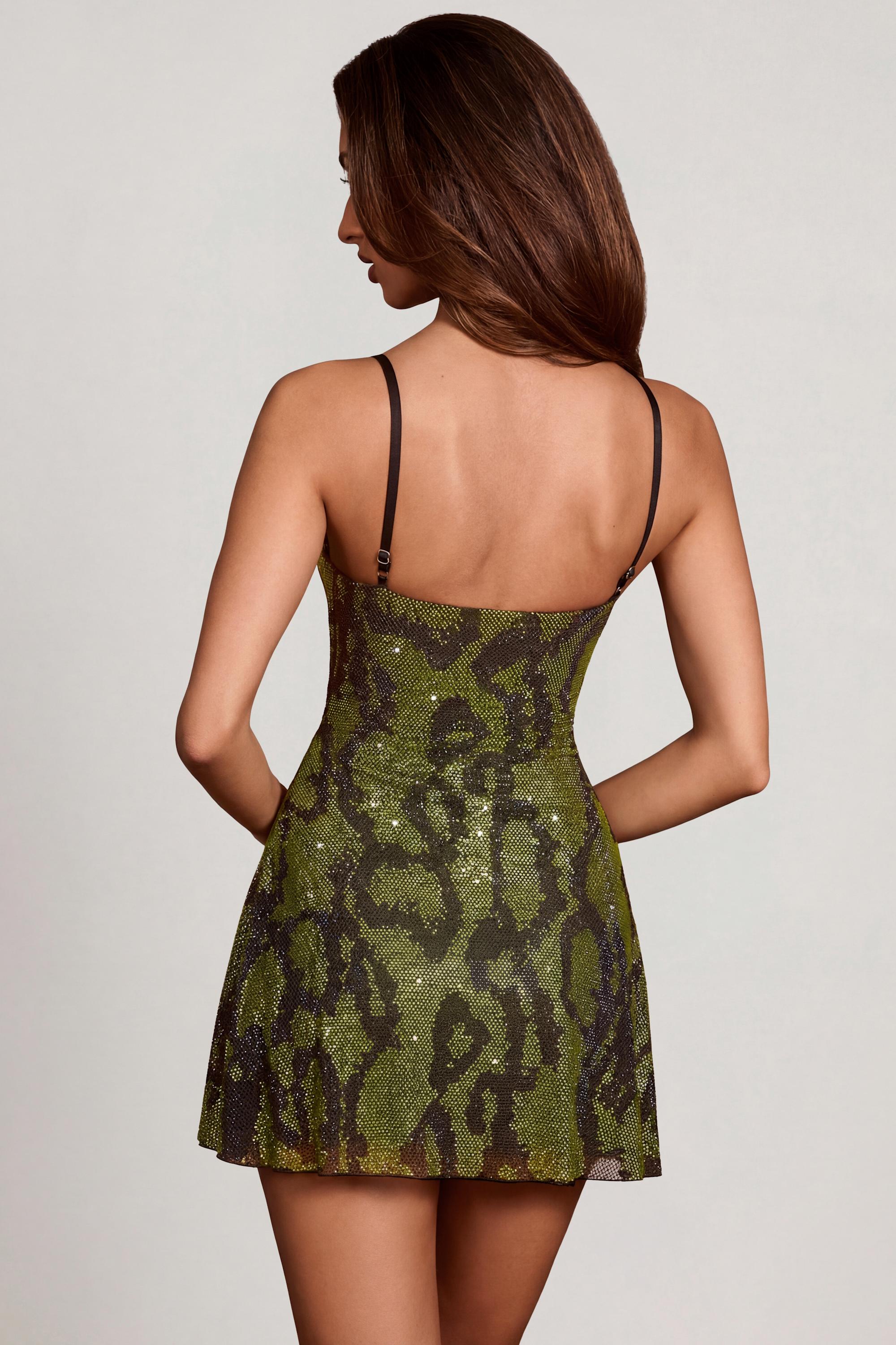 robe embellie col bénitier