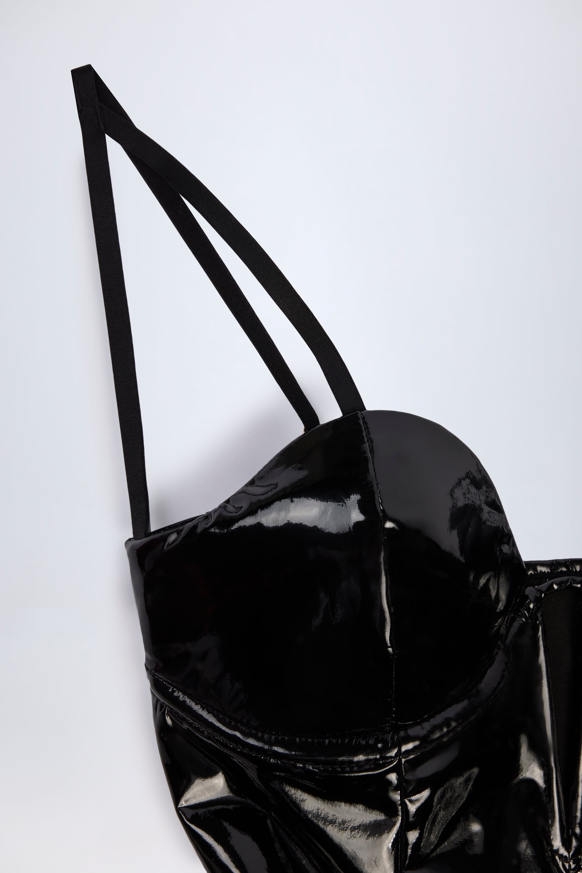 allure chic noir vinyle