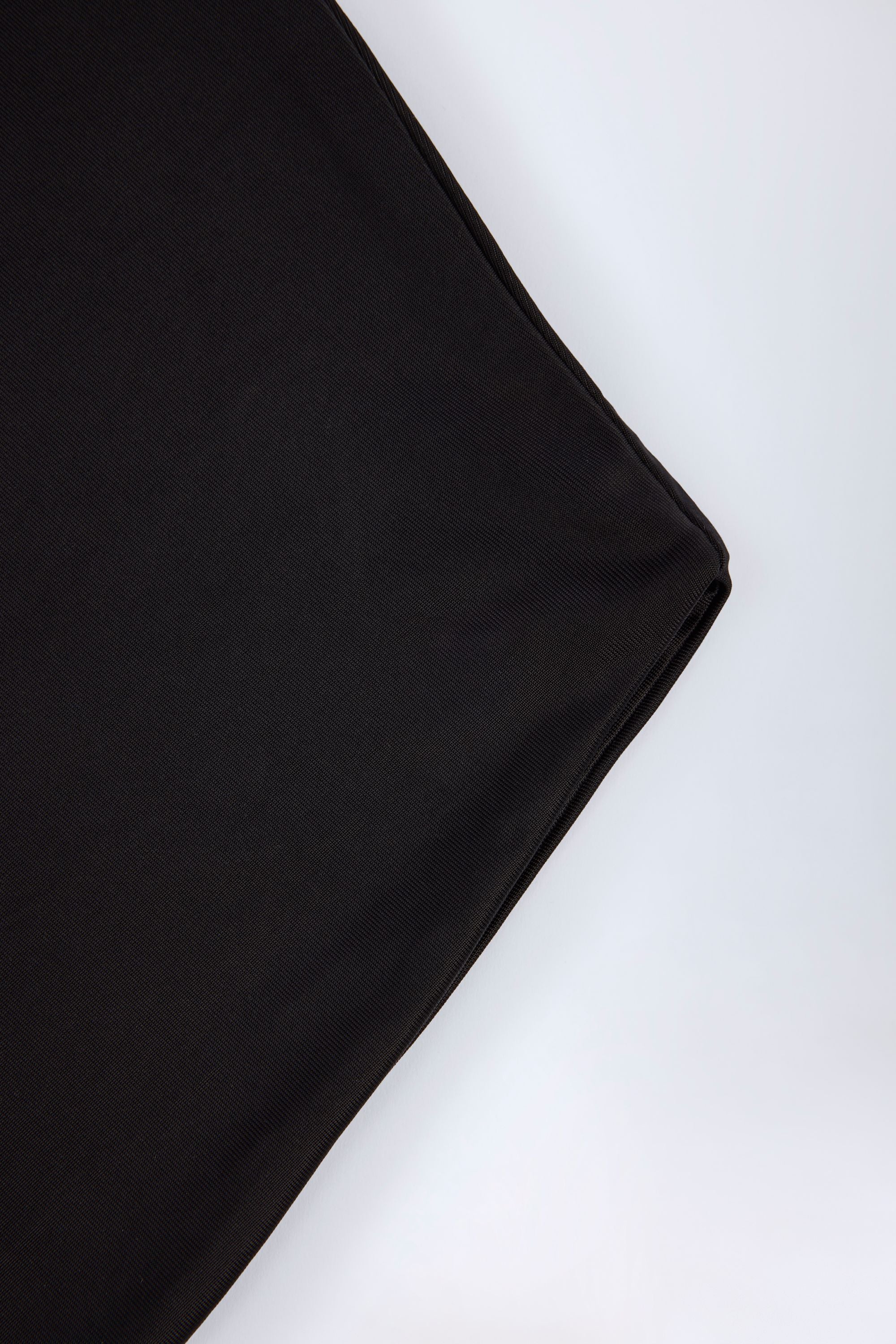robe noire soirée
