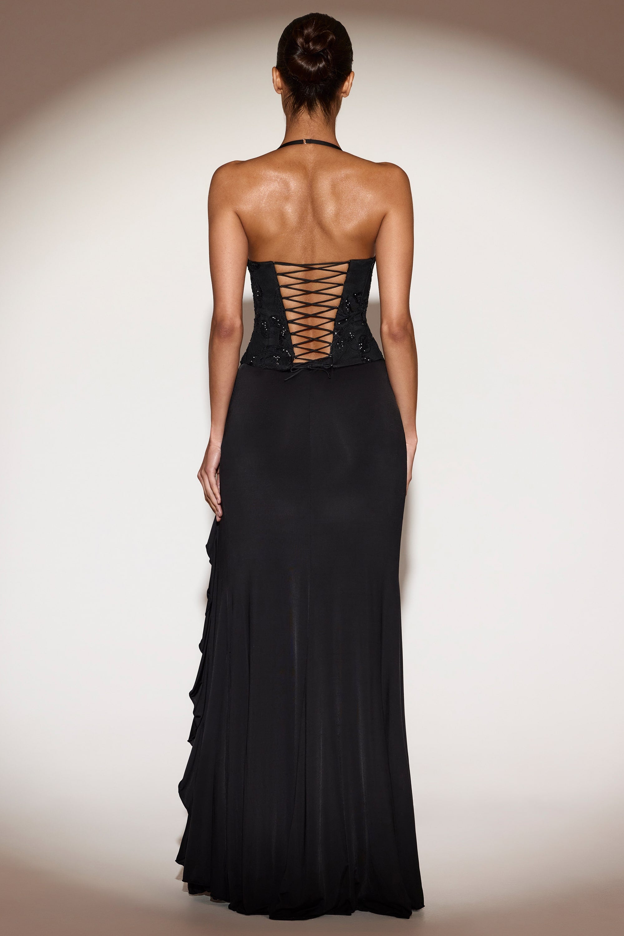 robe à col froissé noir