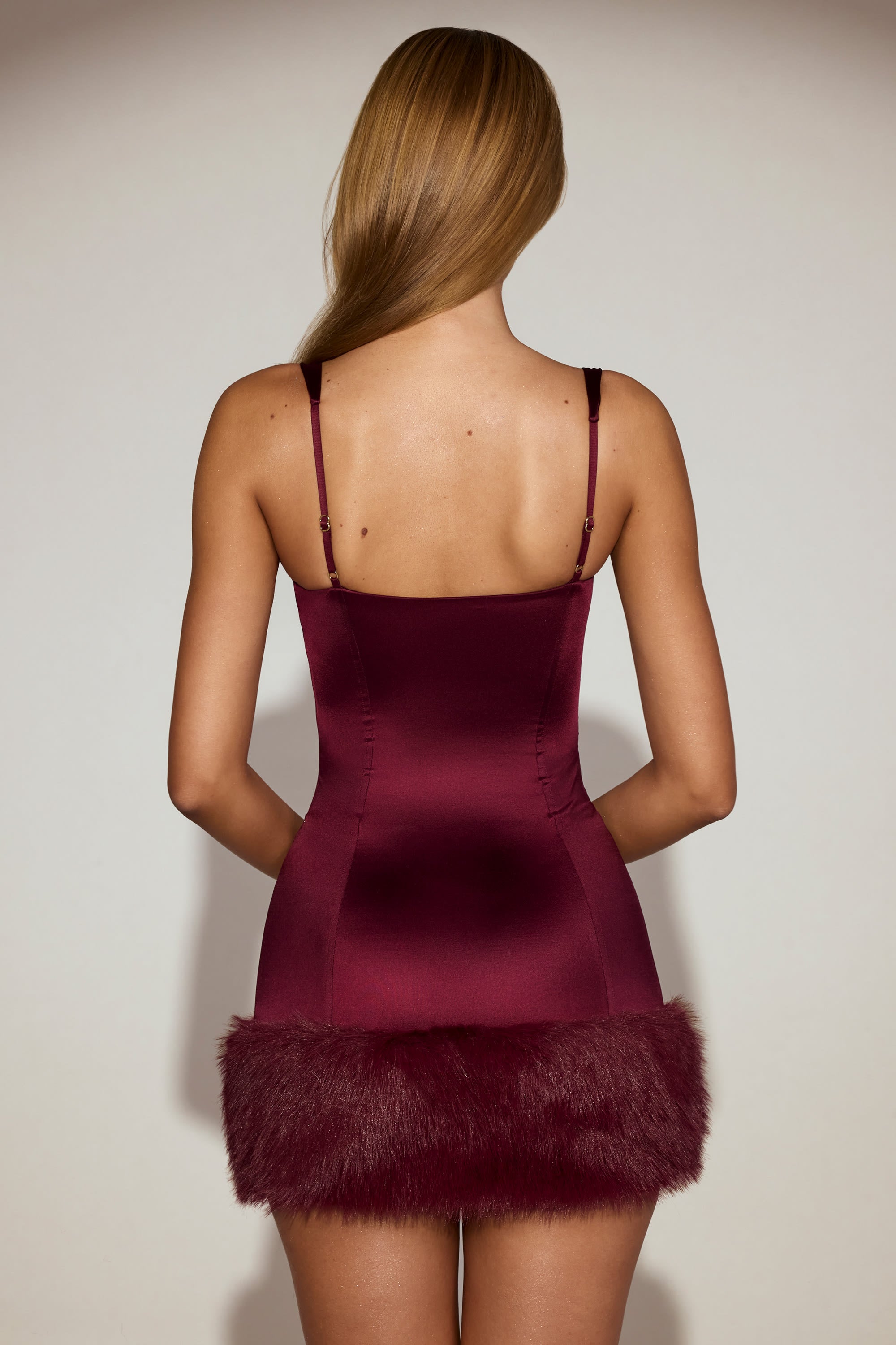 robe à encolure carrée