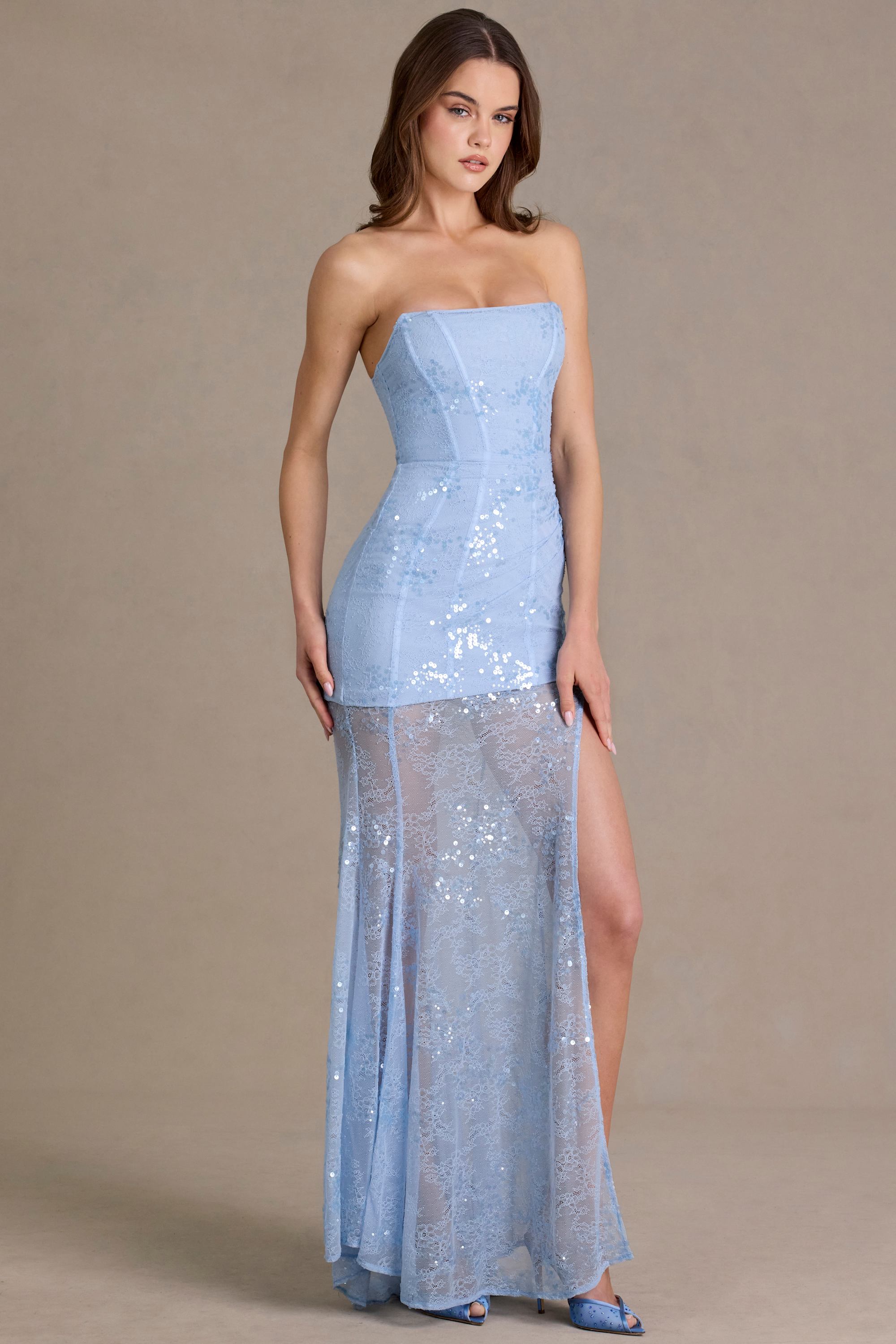 tenue soirée bleu ciel