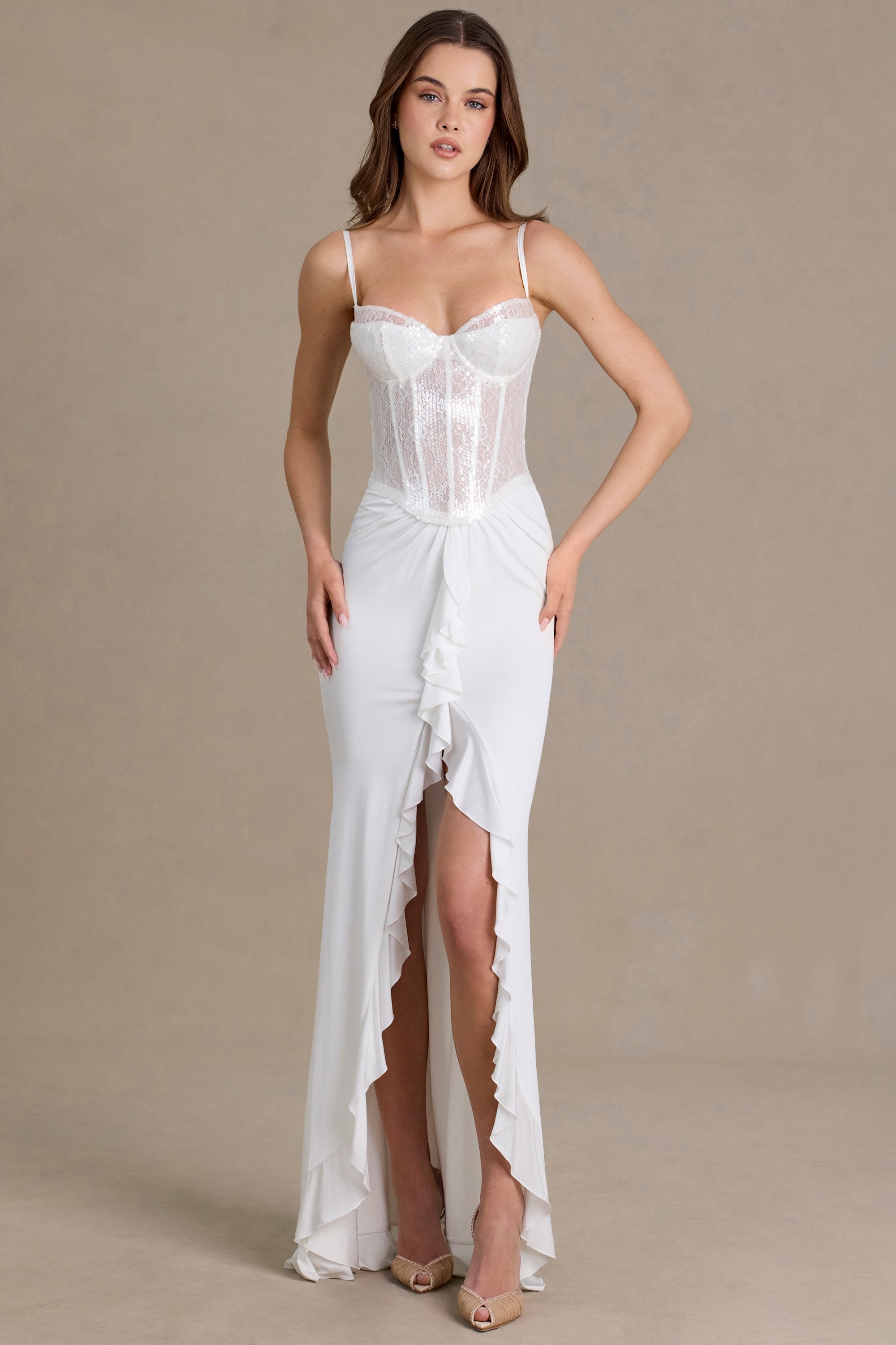 robe corset dentelle ornée
