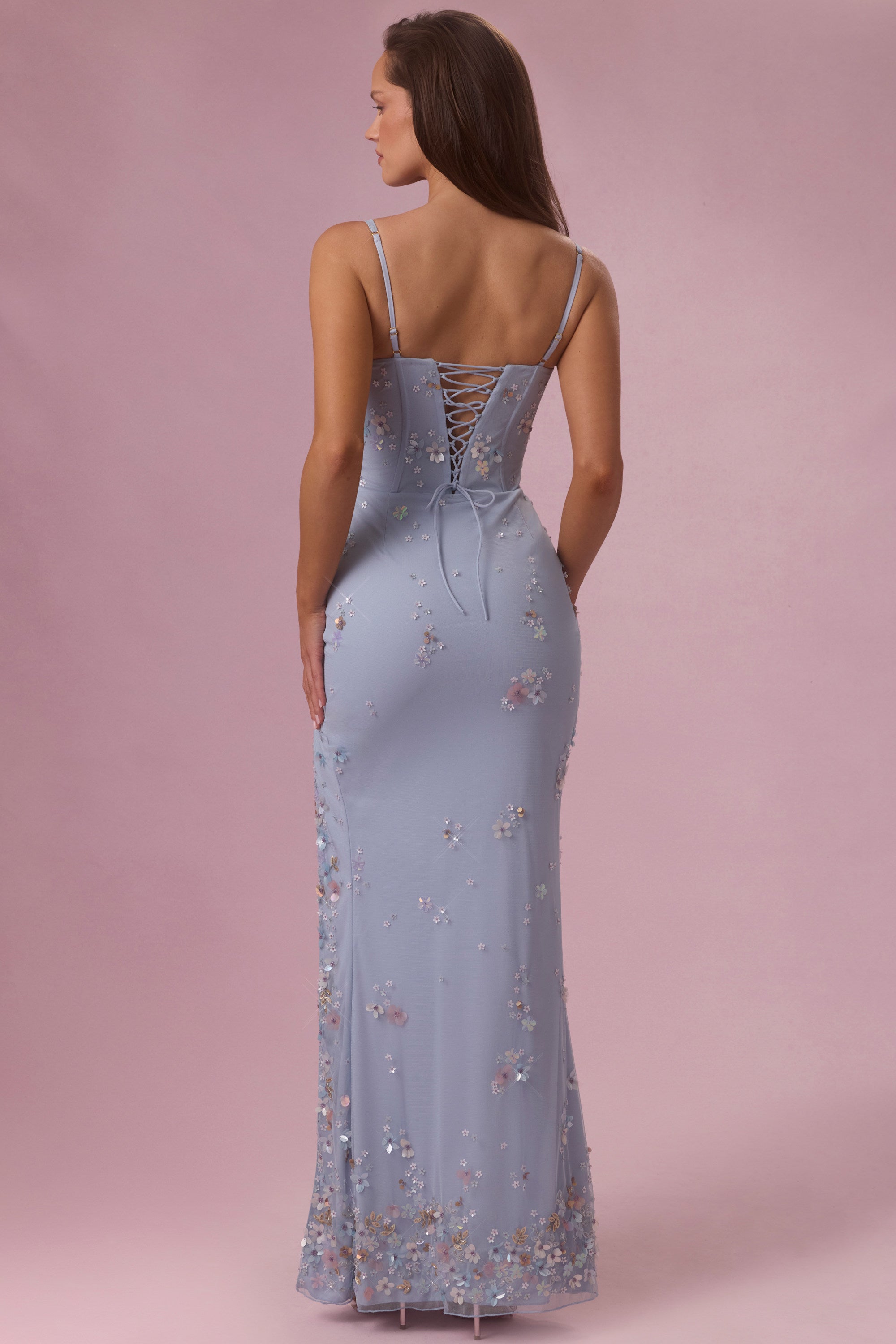 détails embellisbleu poudré