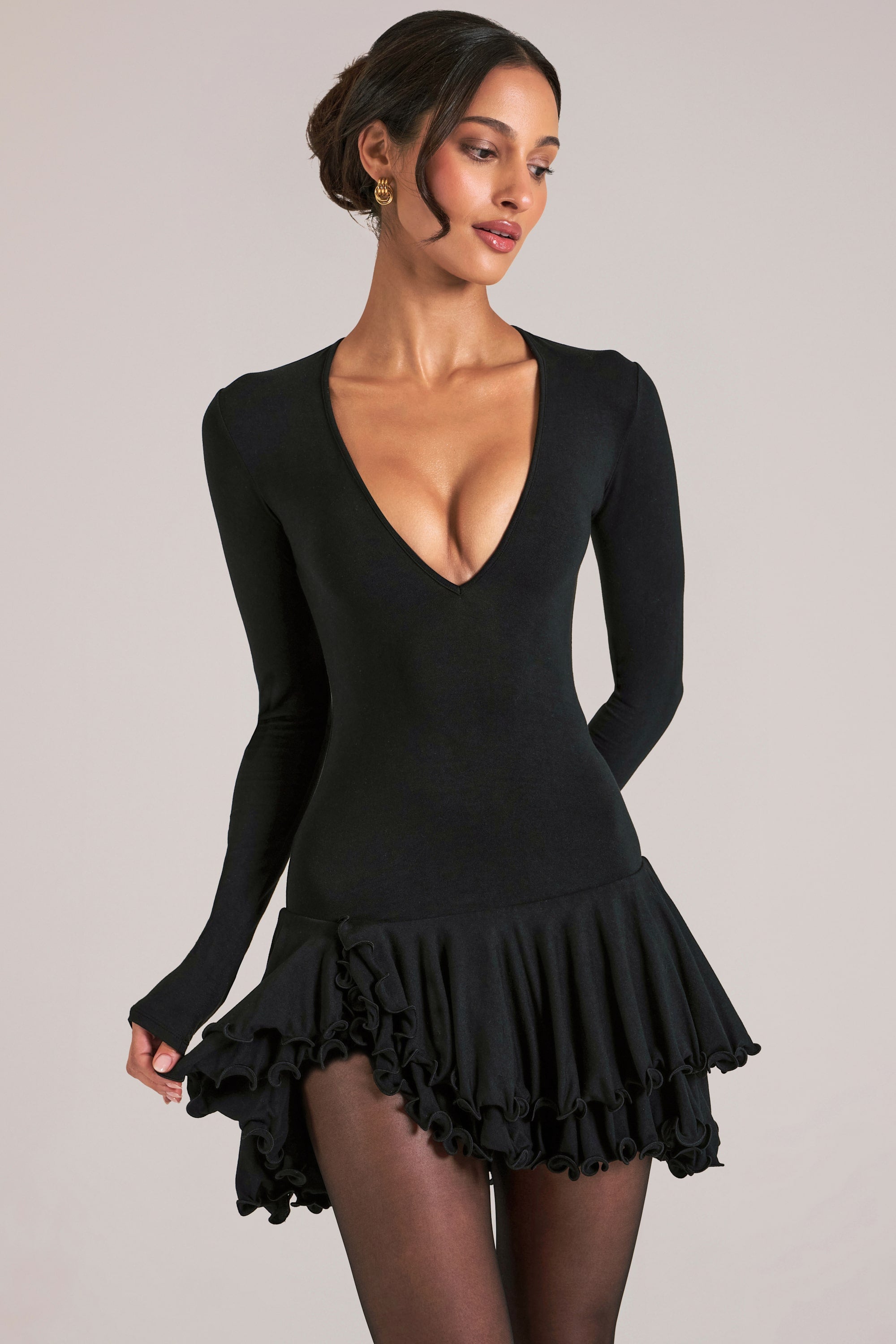 V-Neck Ruffle Skirt en noir