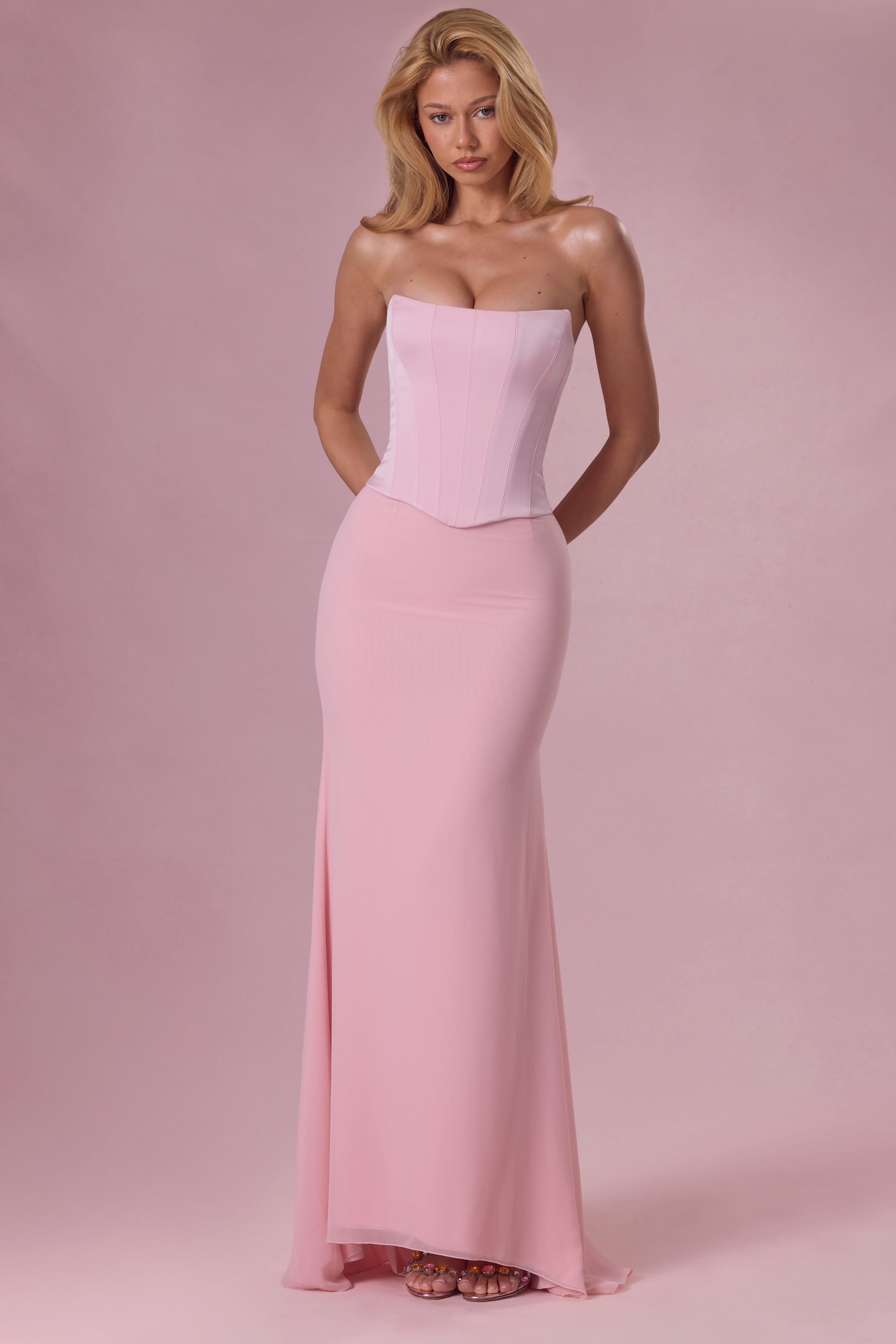 robe satin ajustée