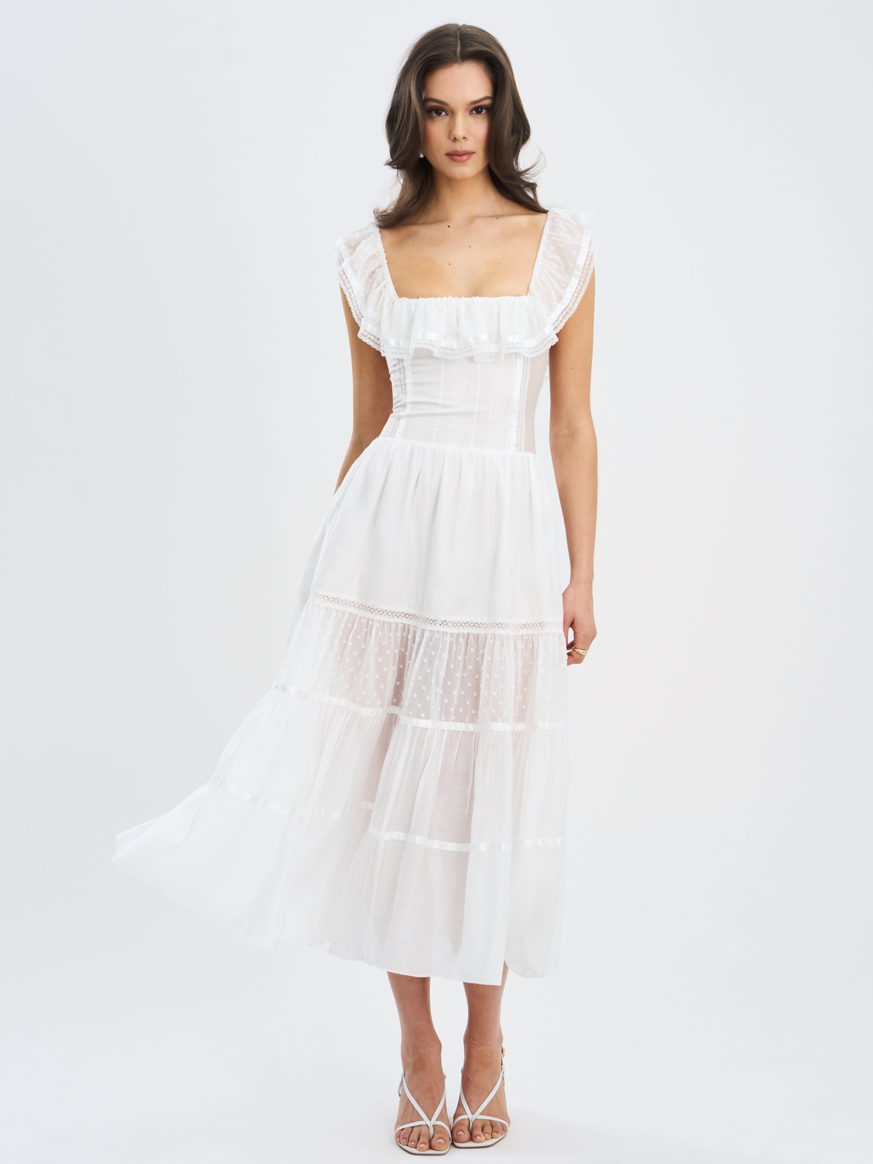 robe midi blanche élégante