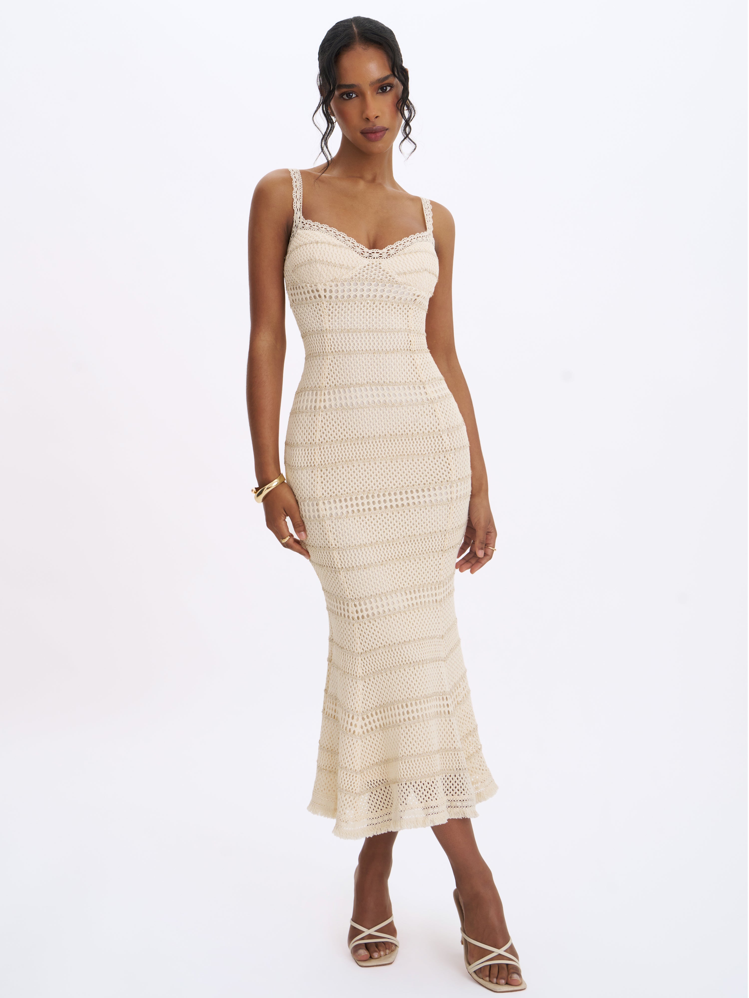 robe midi sirène en crochet beige et or