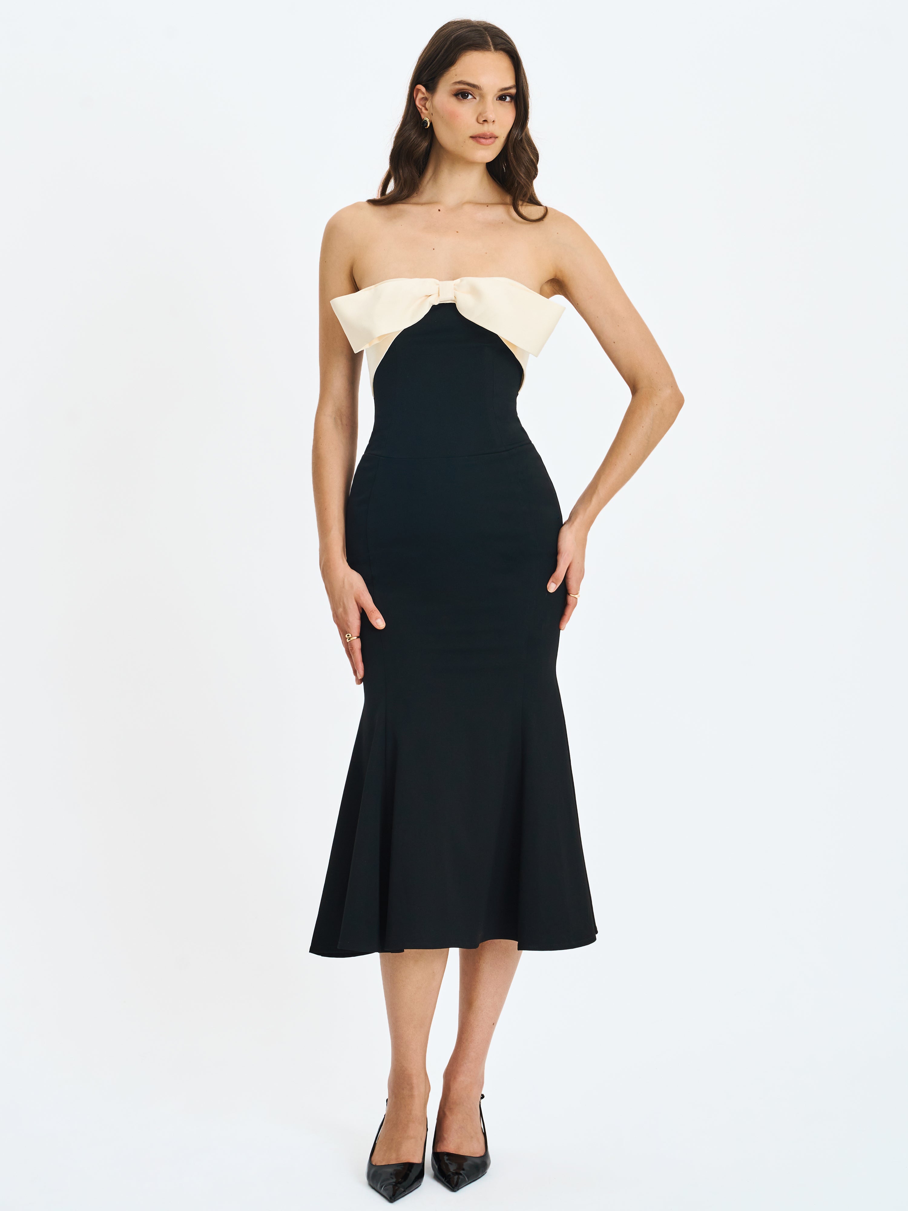 robe cocktail noire et ivoire