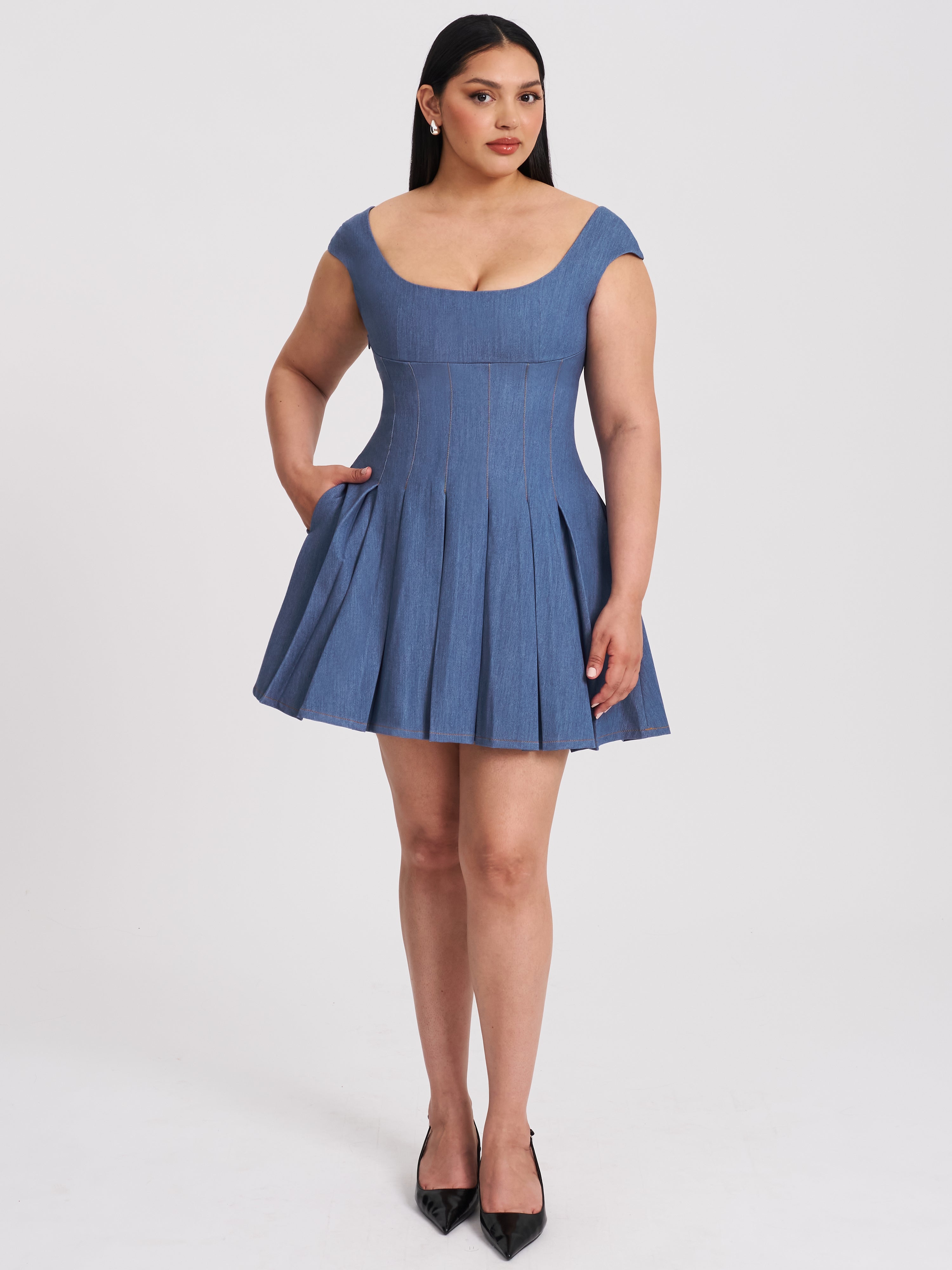 robe féminine en denim