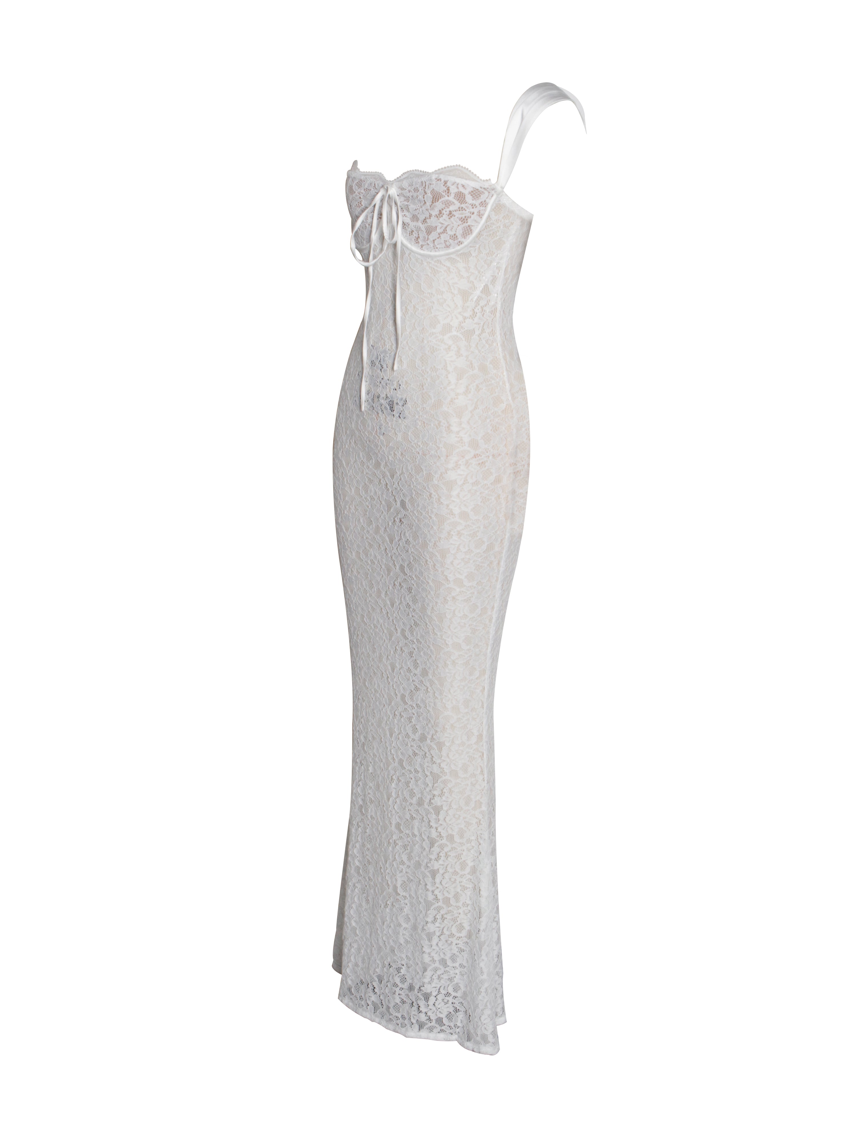 silhouette de la robe Veronica White