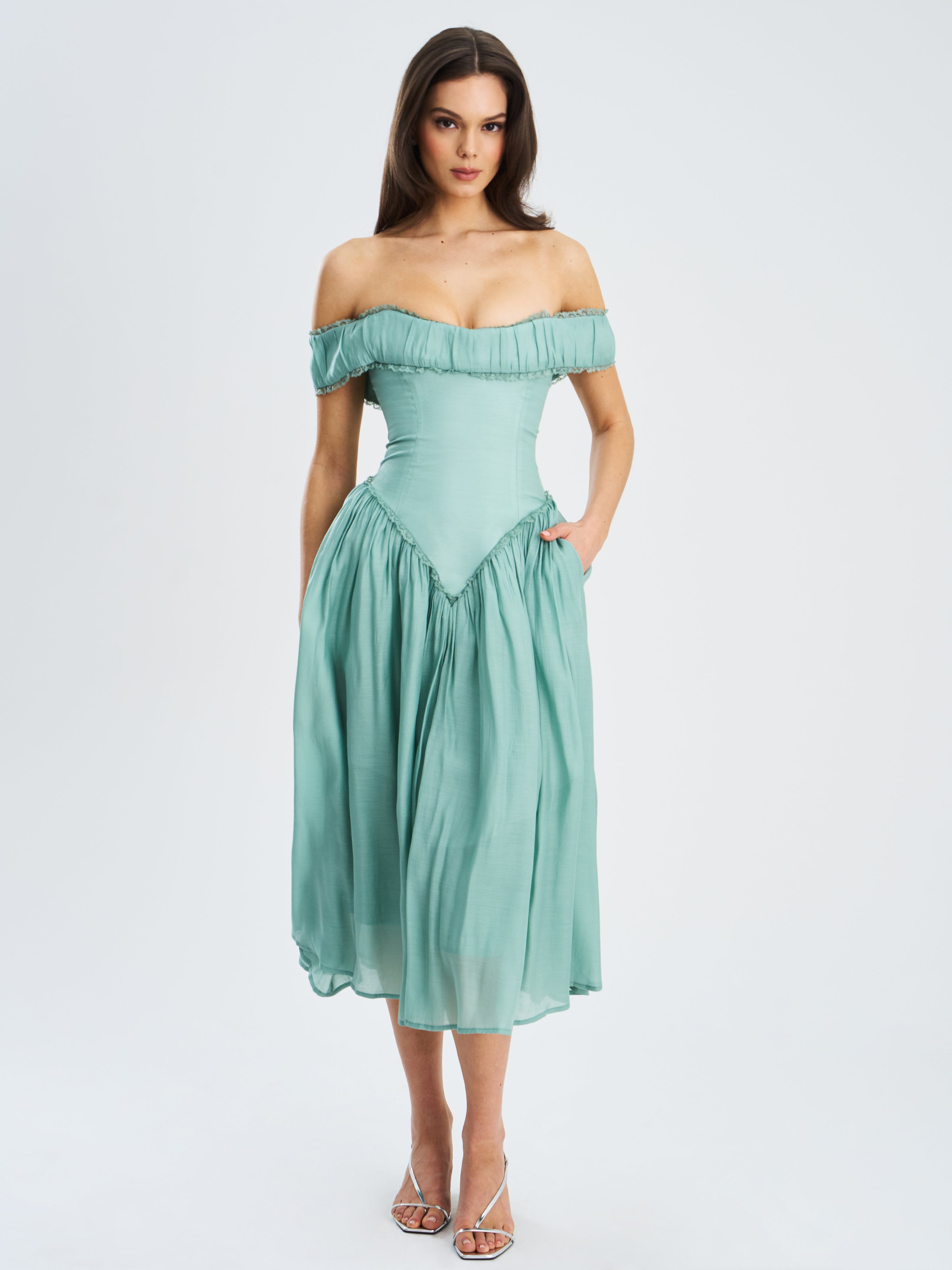 robe élégante midi corset