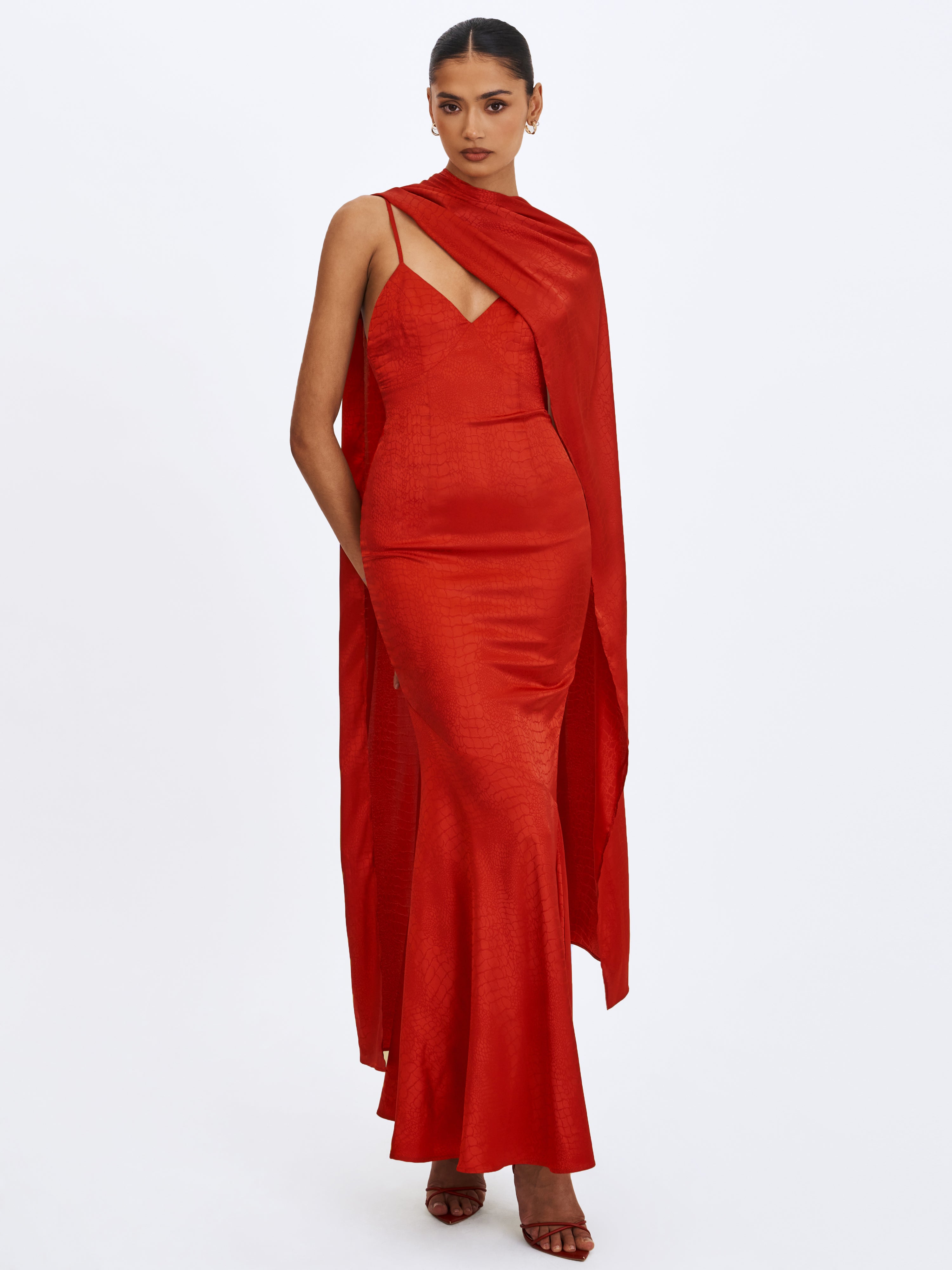 robe avec écharpe