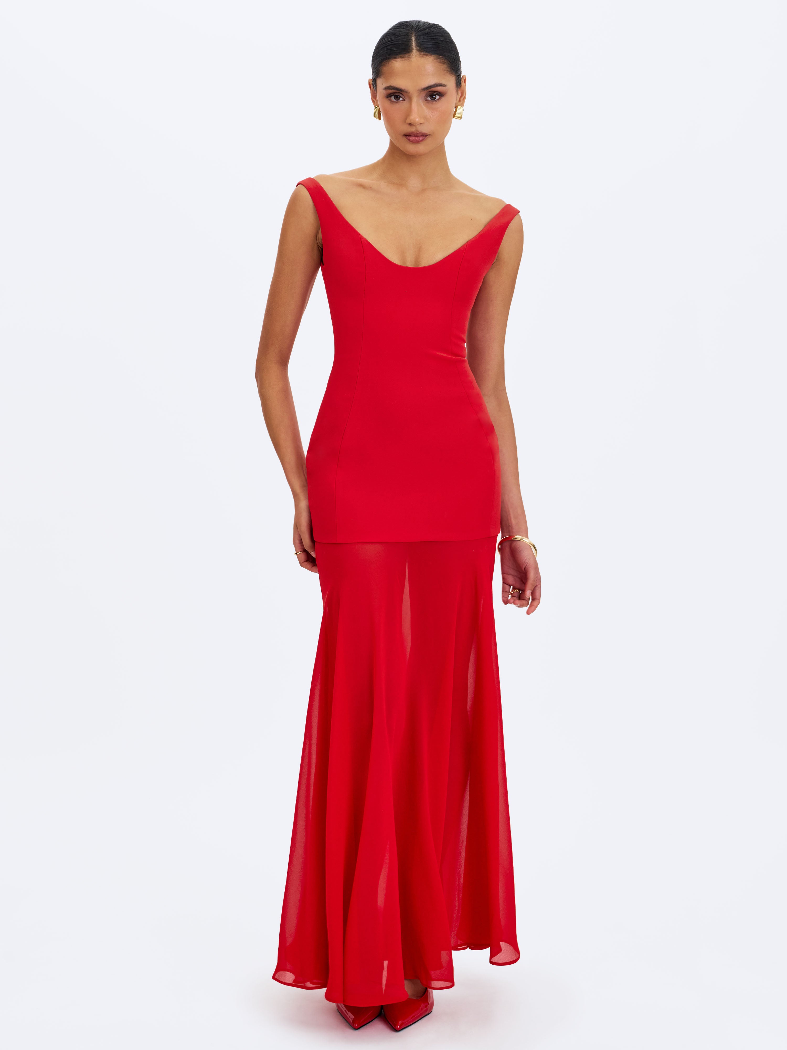 robe scoop neckline