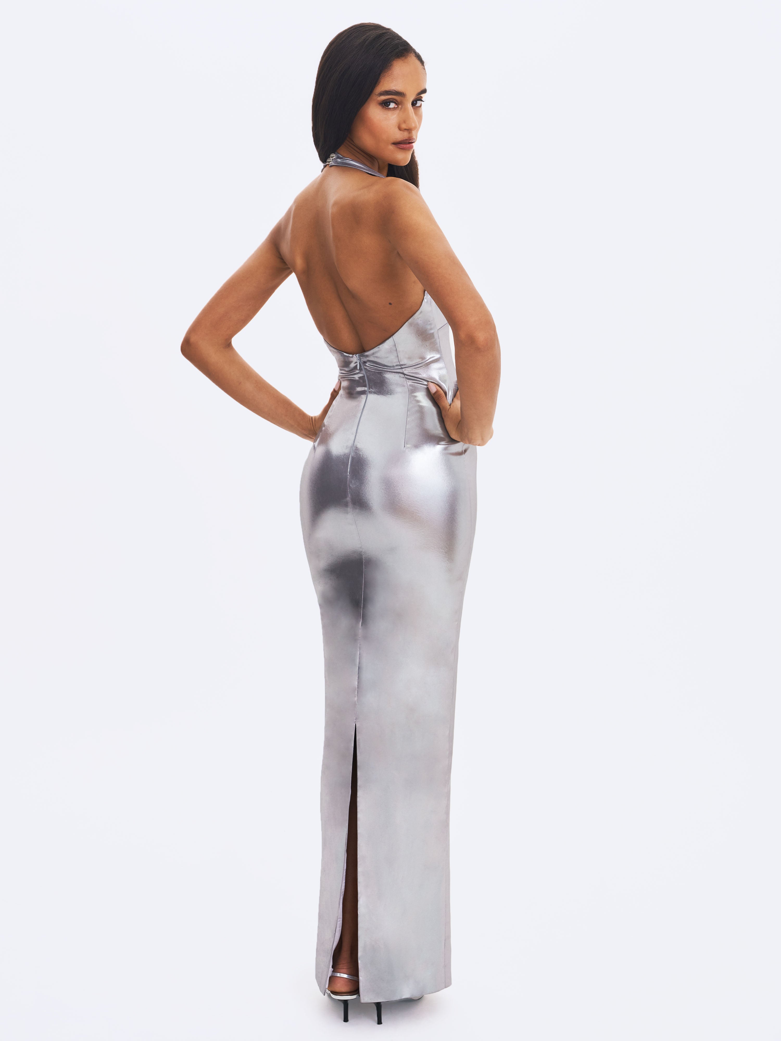 robe élégante en tricot argenté