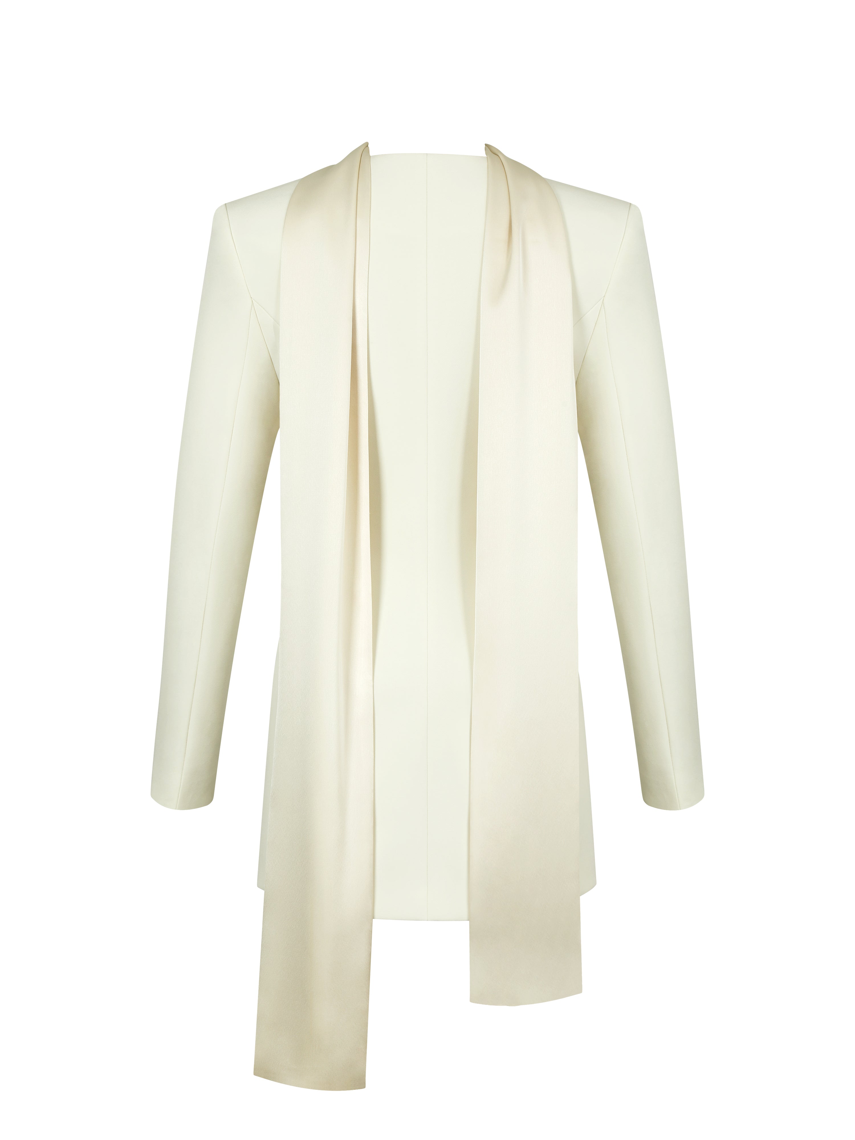 robe satinée avec détails raffinés