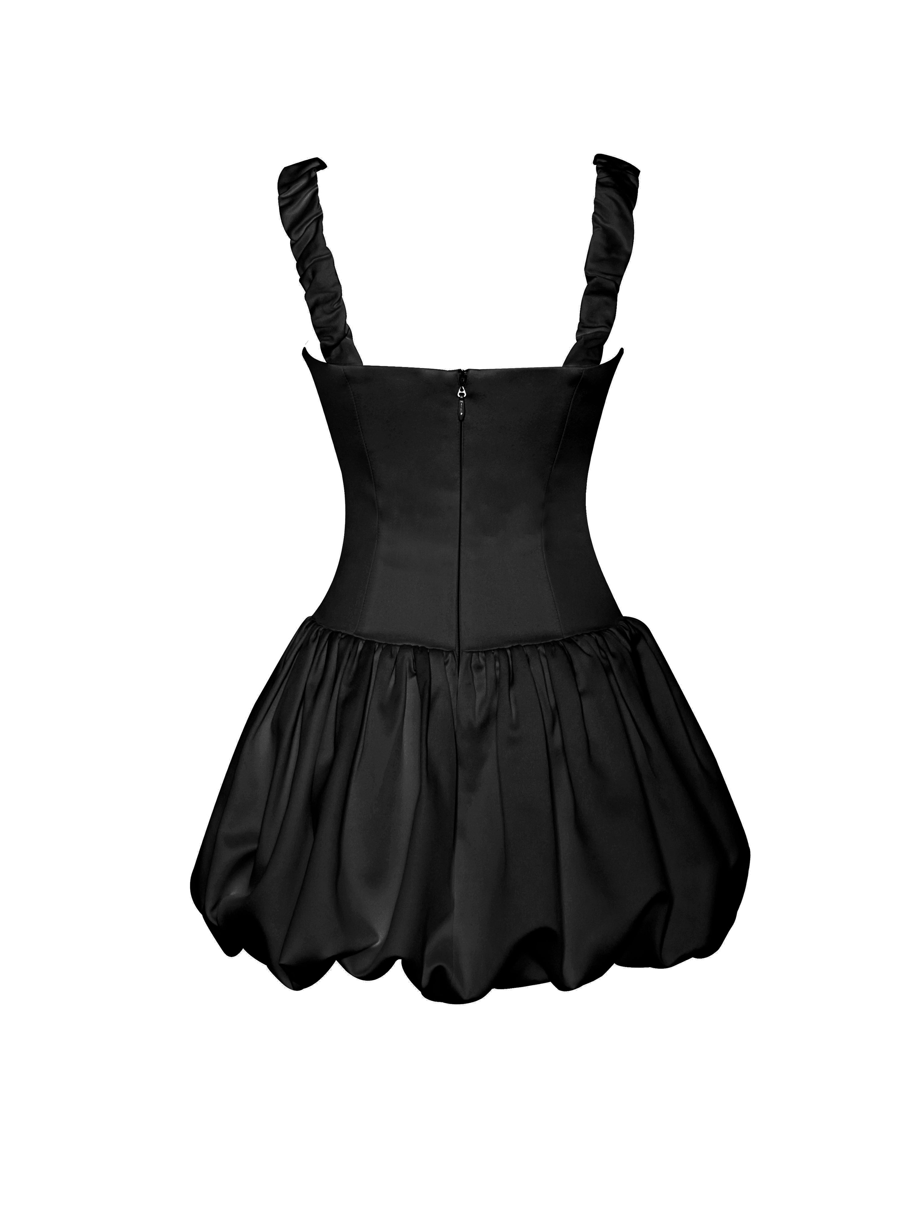 robe noire polyvalente