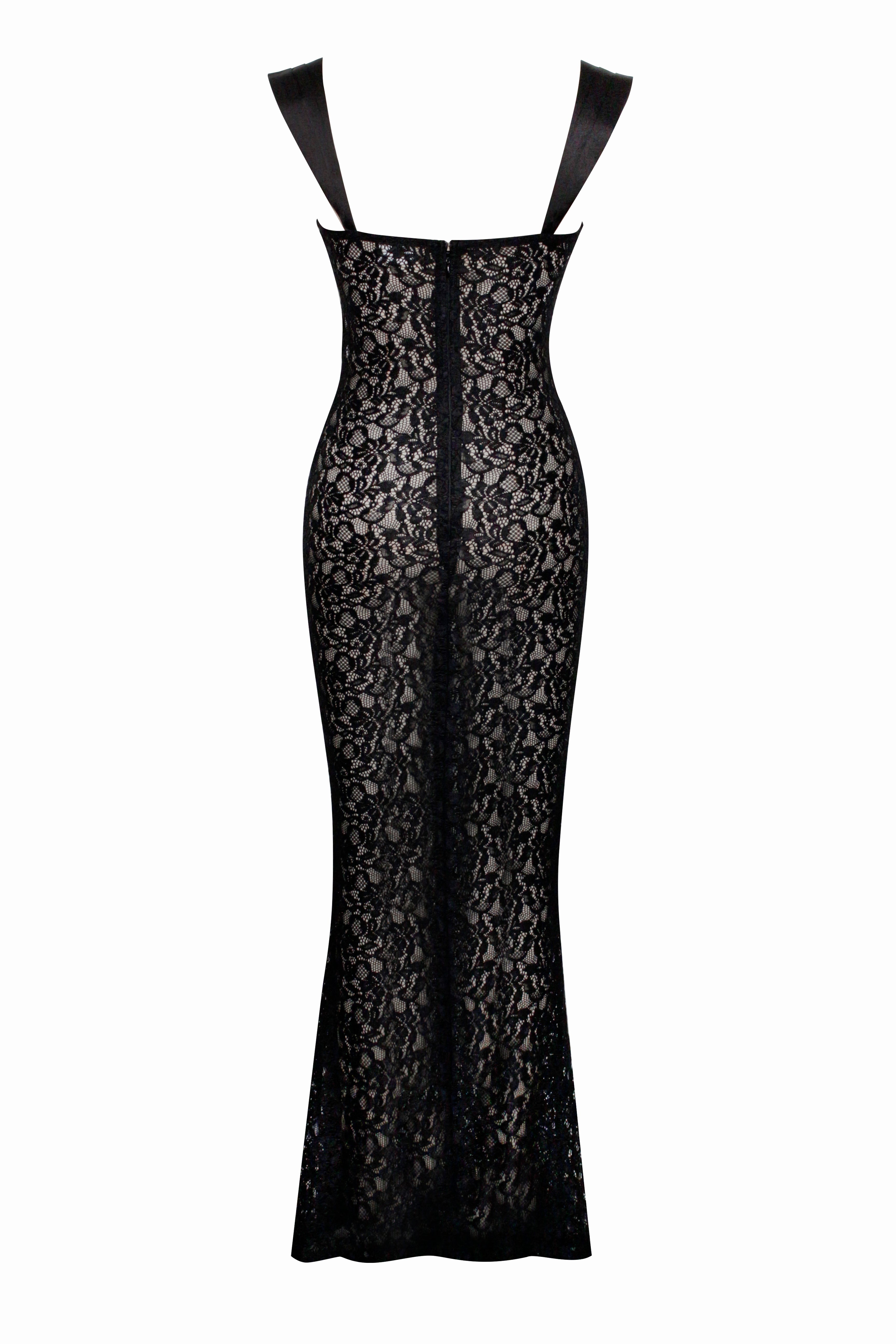 élégance en noir robe Veronica