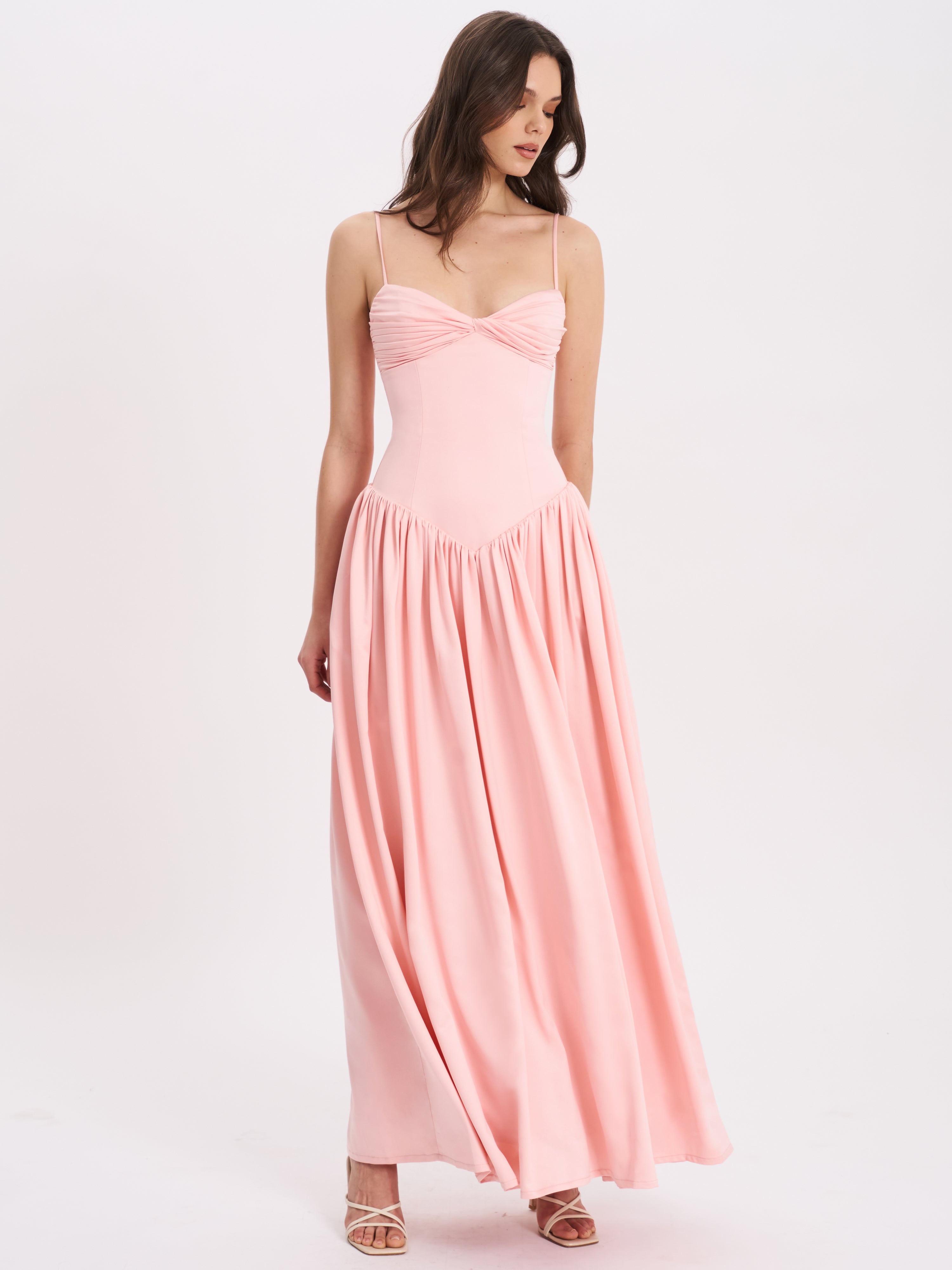 robe élégante taille basse