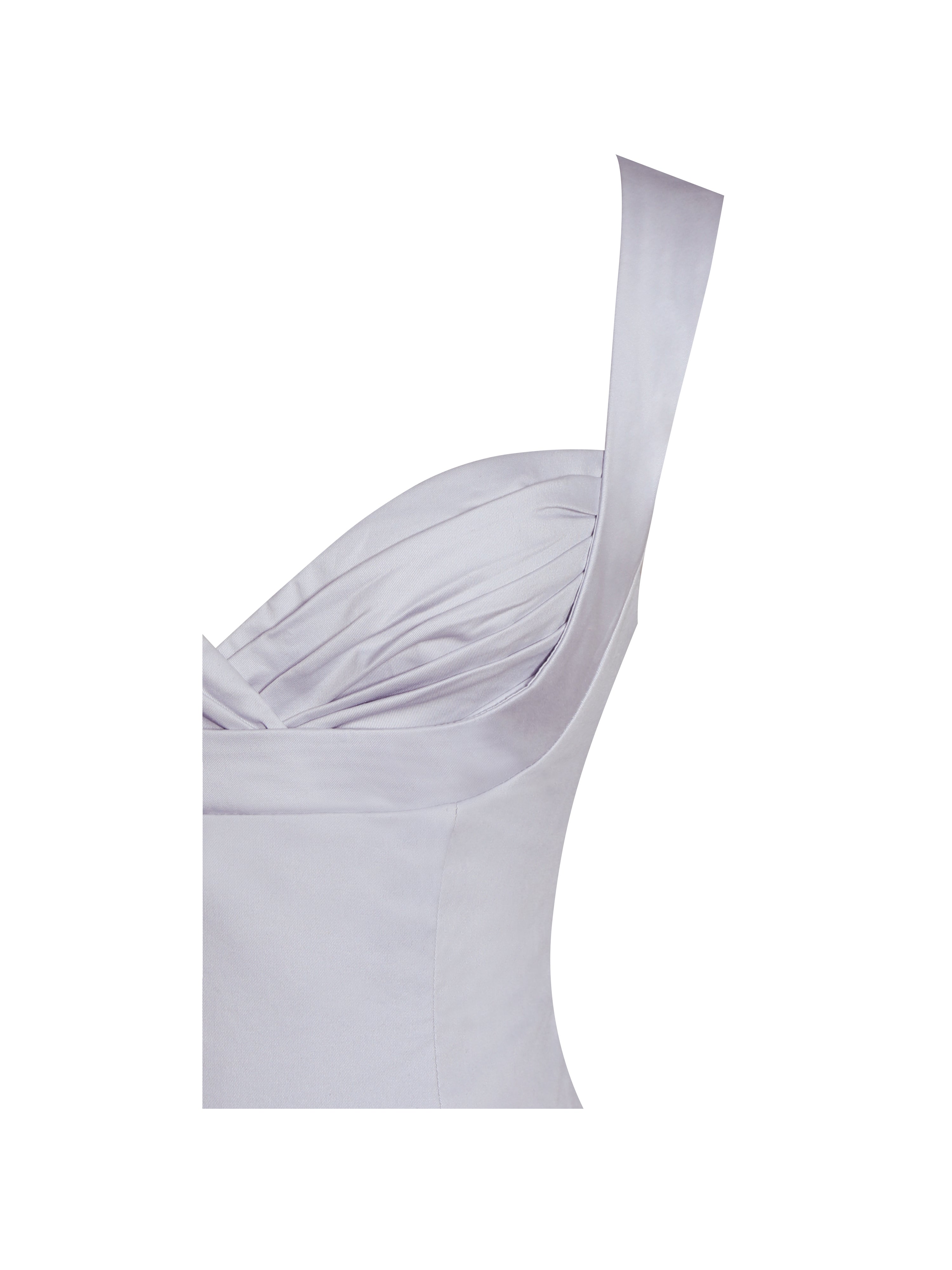 pièce de mode essentielle