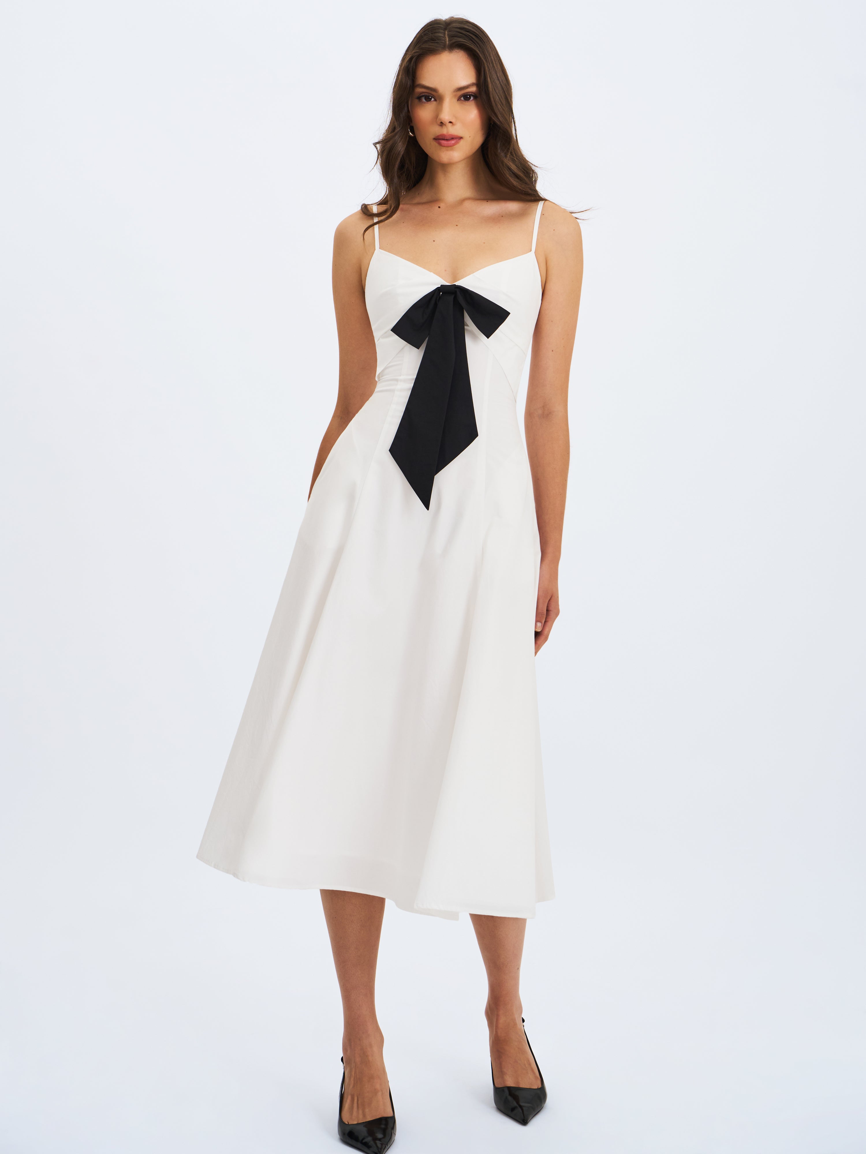 robe corinne blanc avec nœud amovible