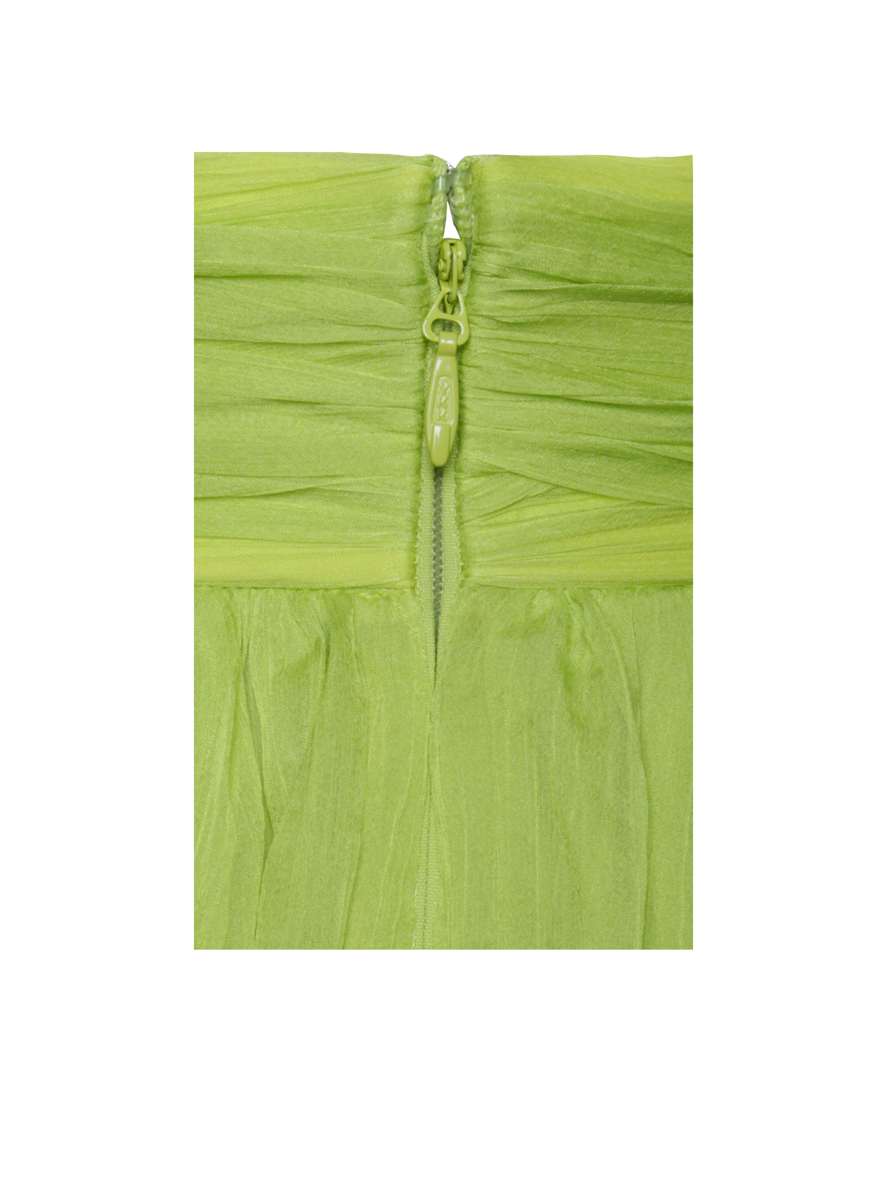silhouette mise en valeur robe lime