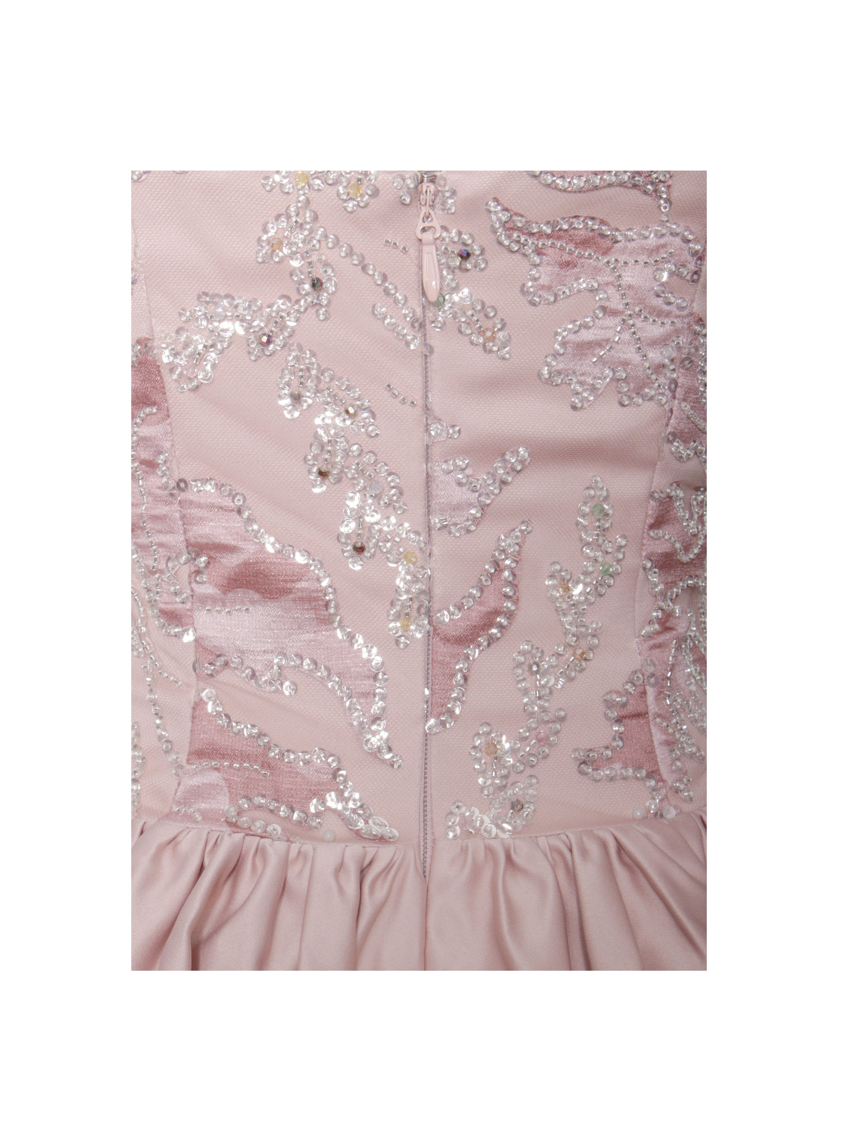 robe doublée rose avec col romantique