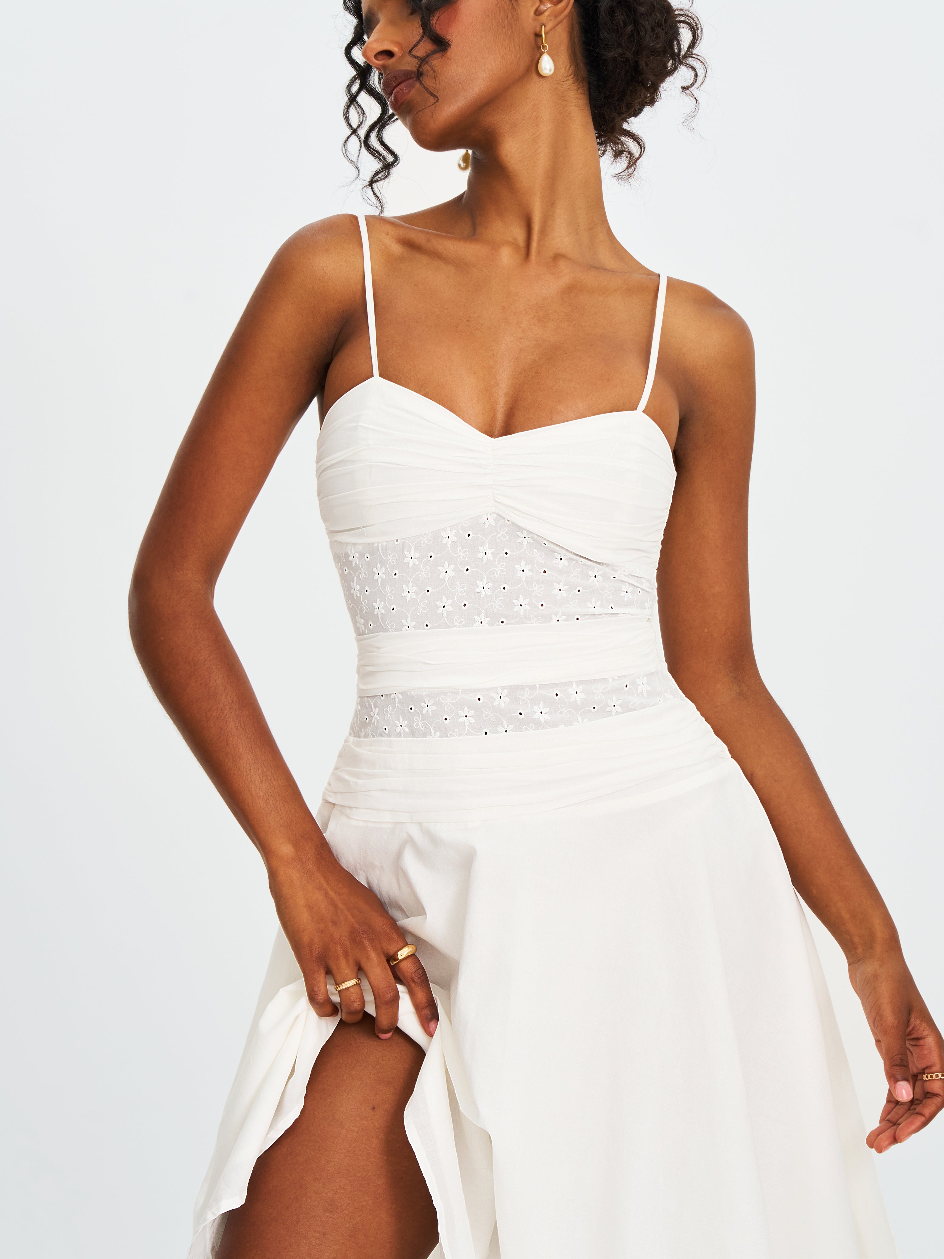 robe midi blanche en coton et broderie