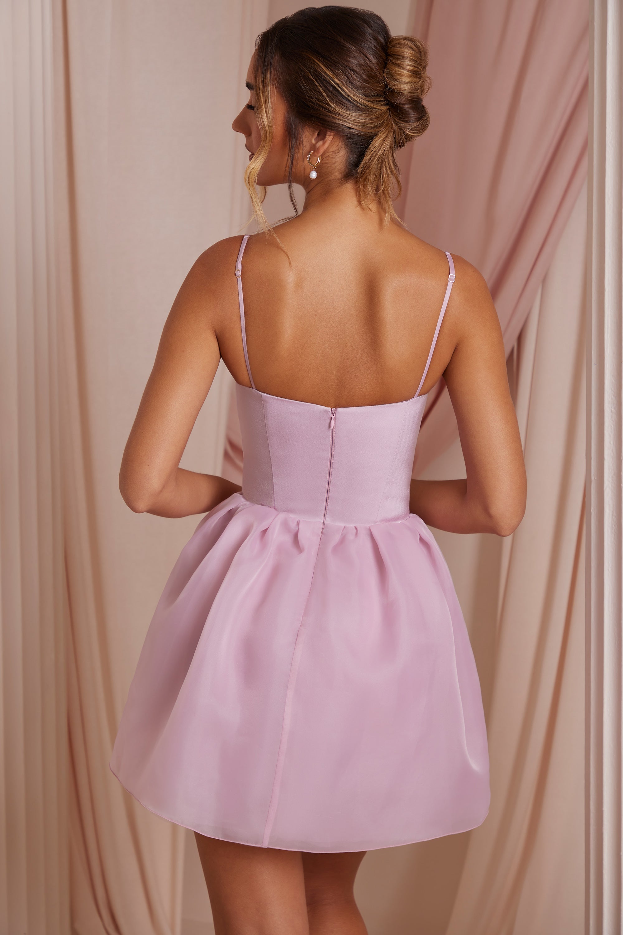 mini robe corset satiné