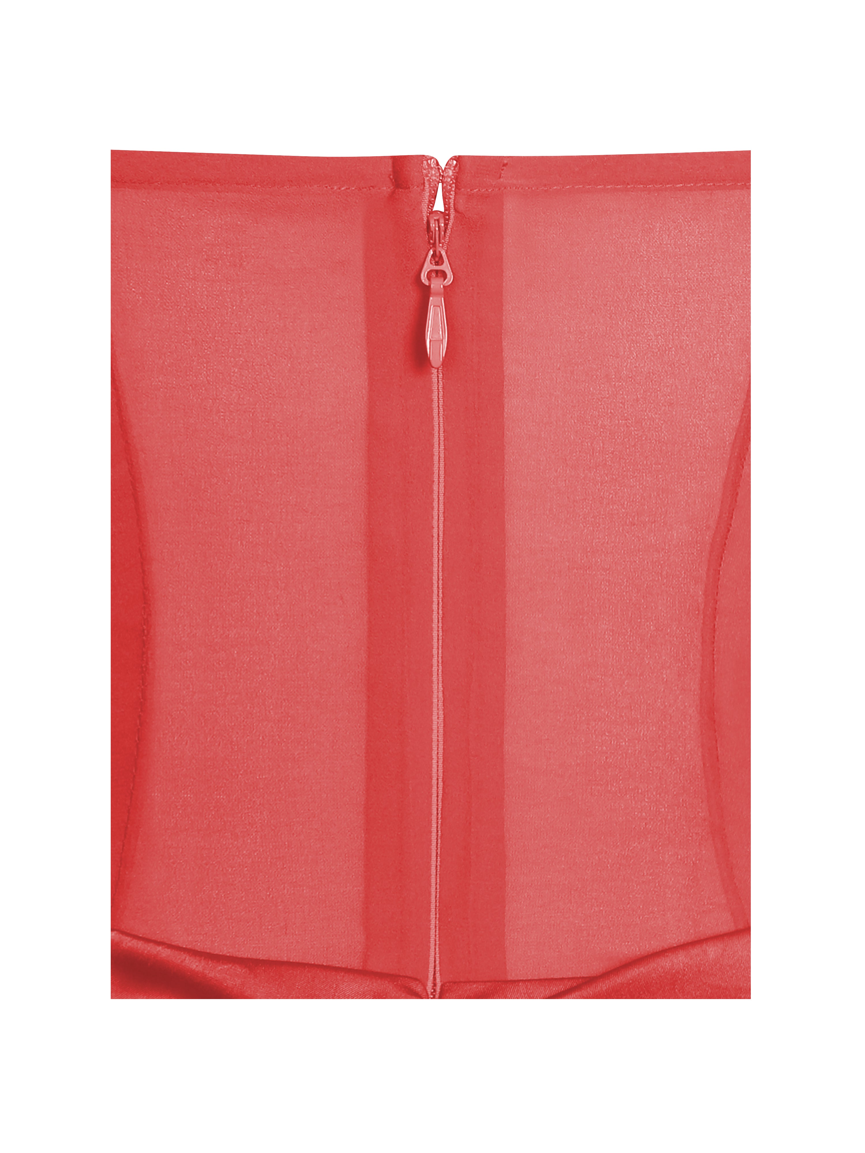 Robe rouge d'élégance