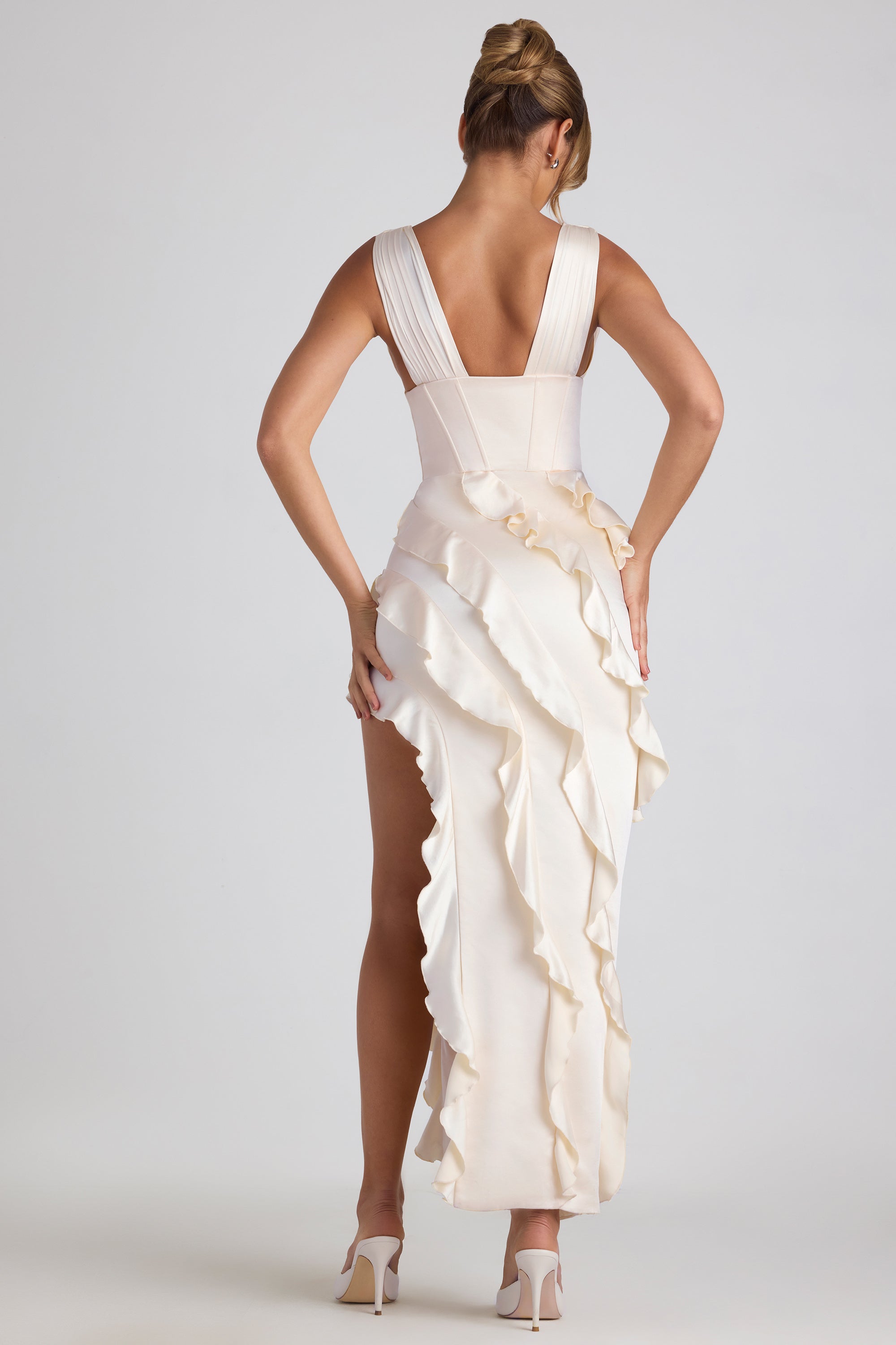 détail volant corset-dress