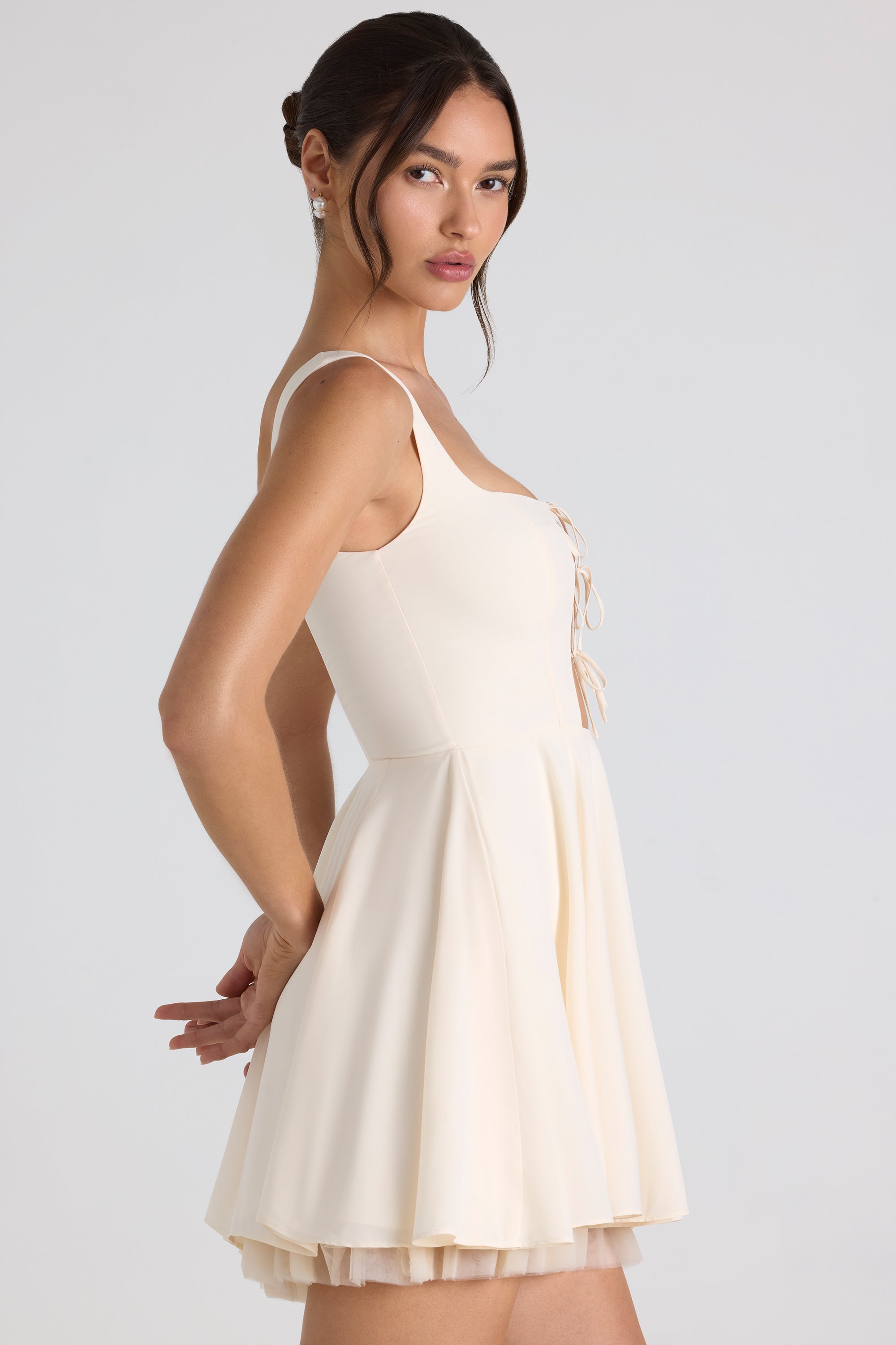 détails ajustables sur robe