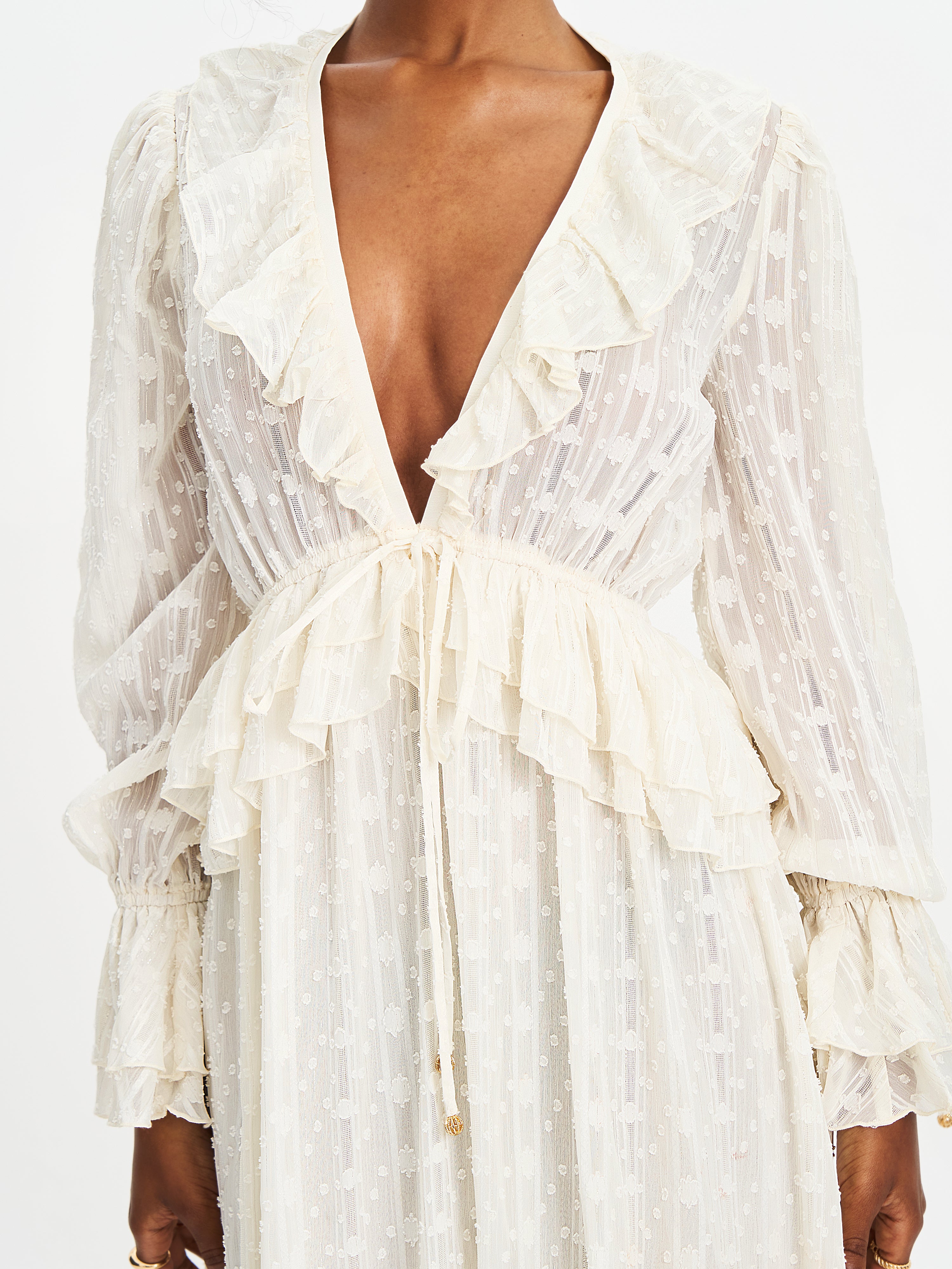 robe longue élégante argentée