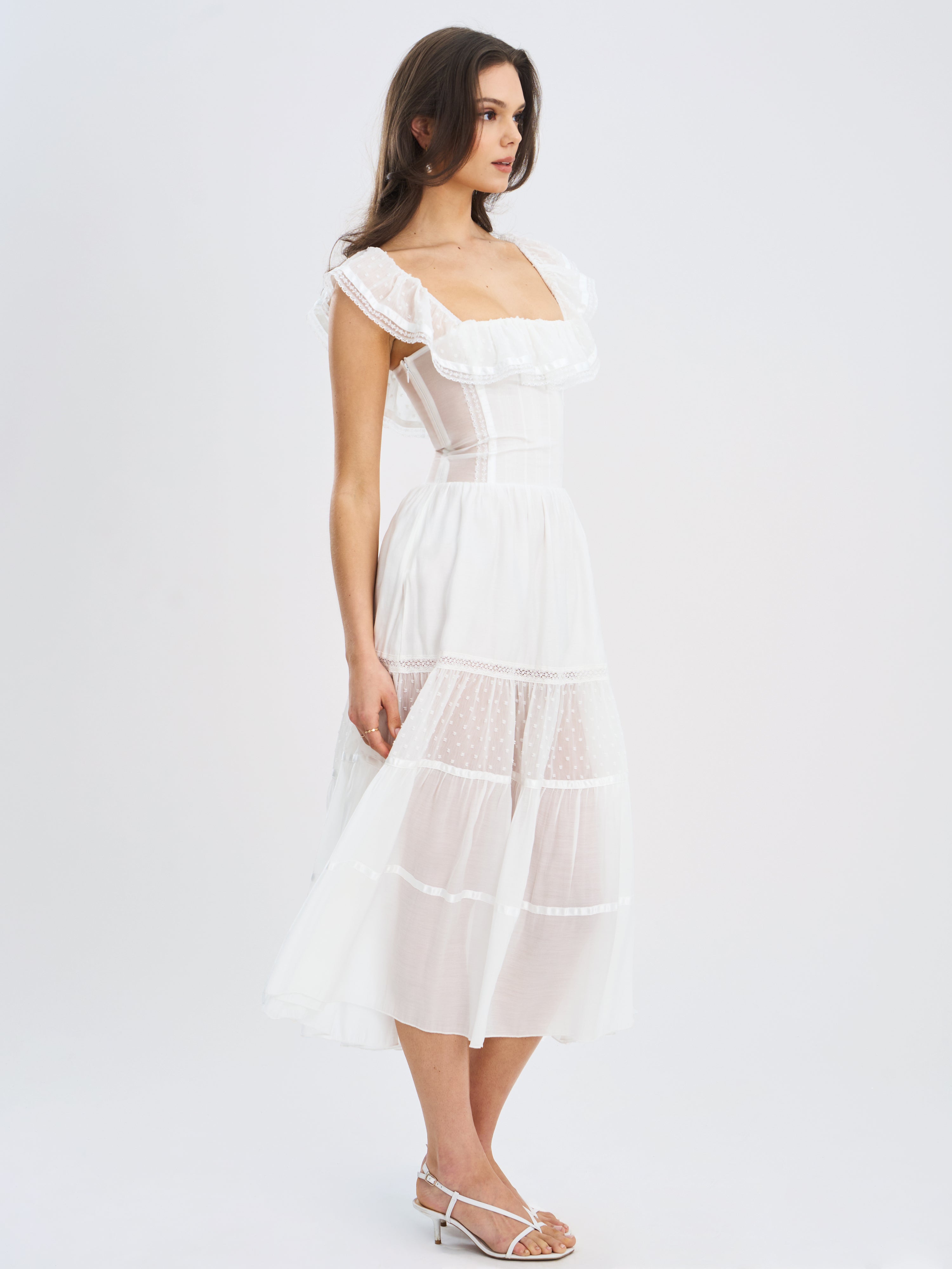 robe blanche lumineuse