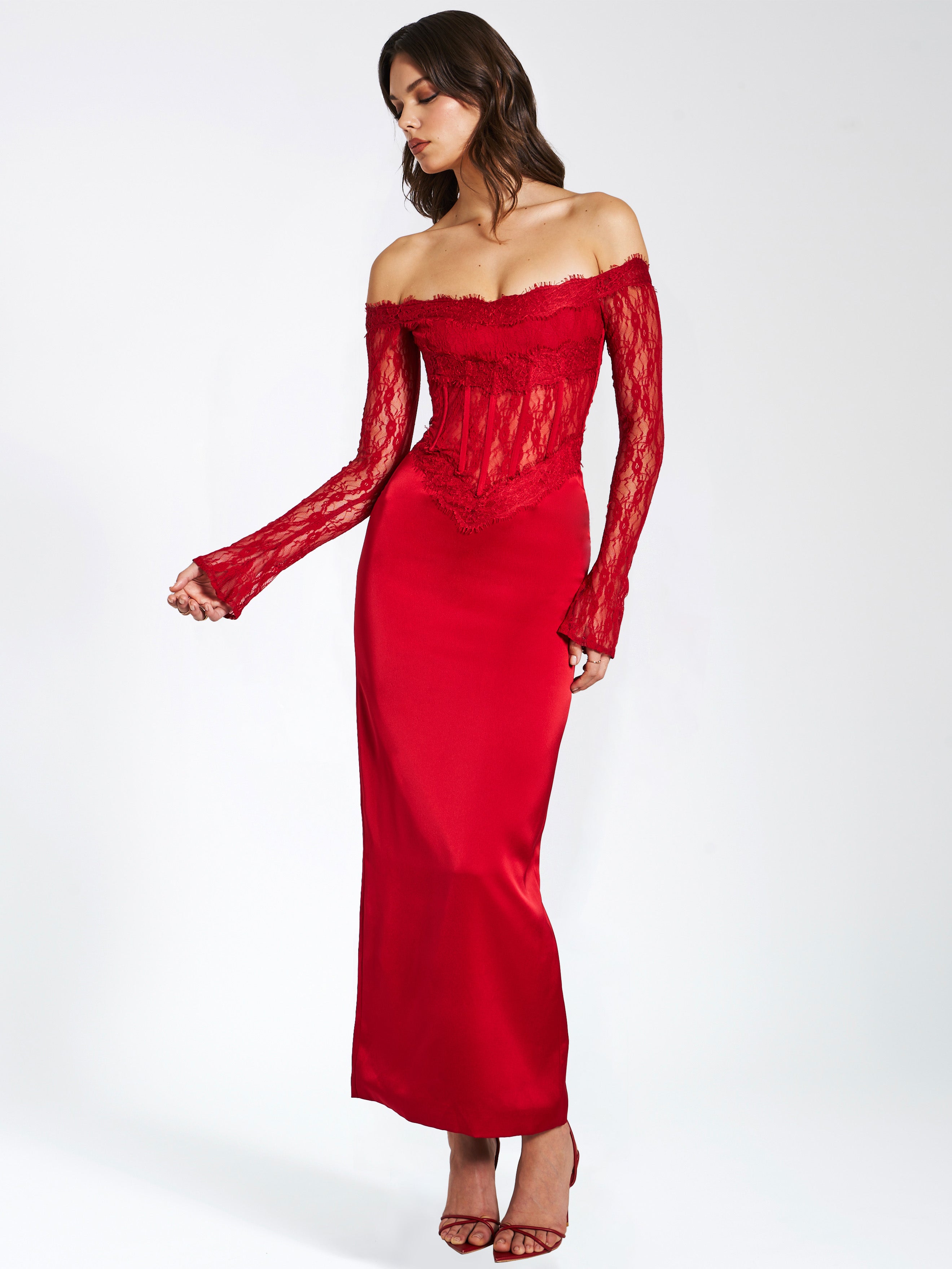 Corset-dress rouge élégant