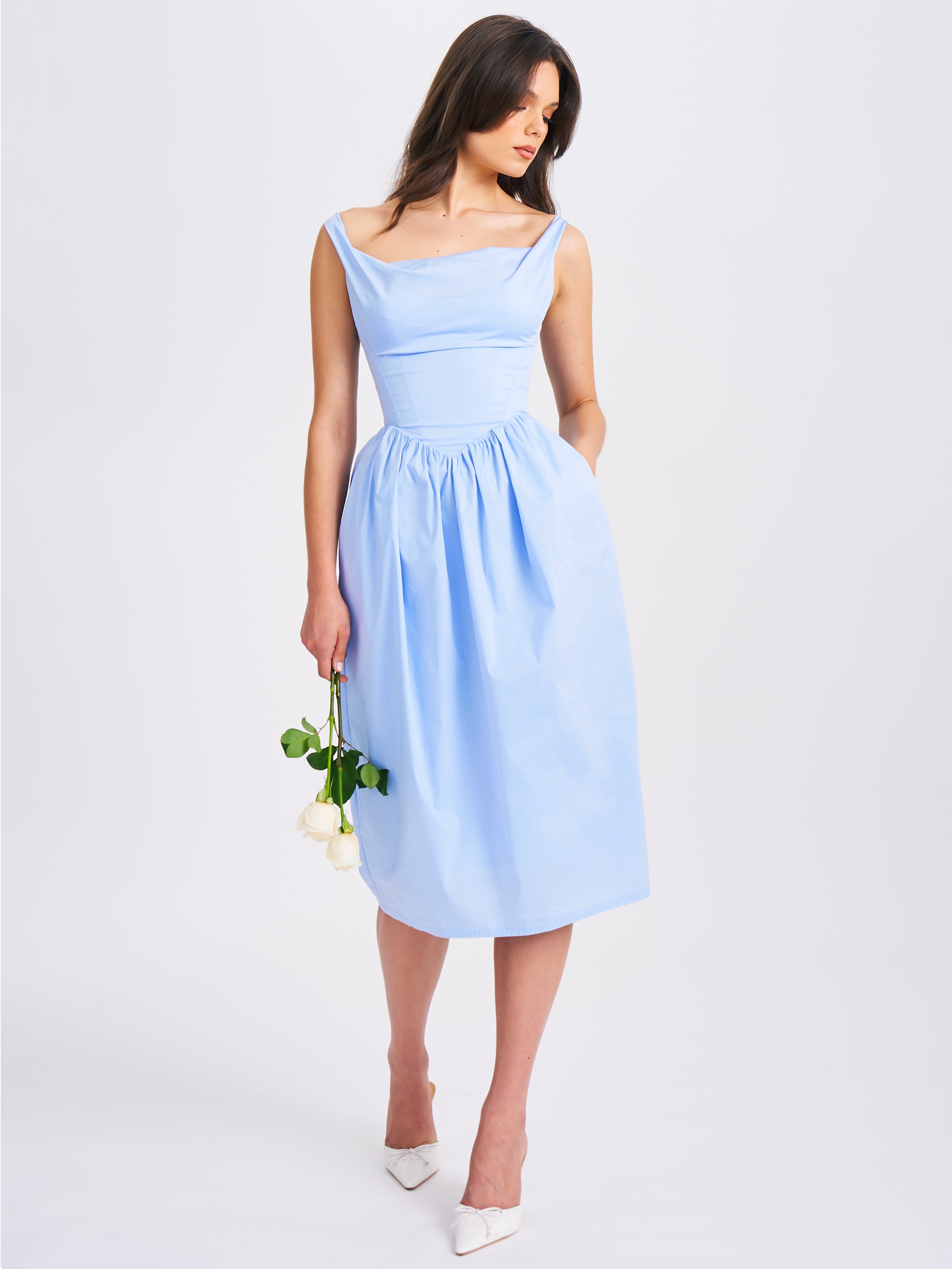 robe avec dos lacé