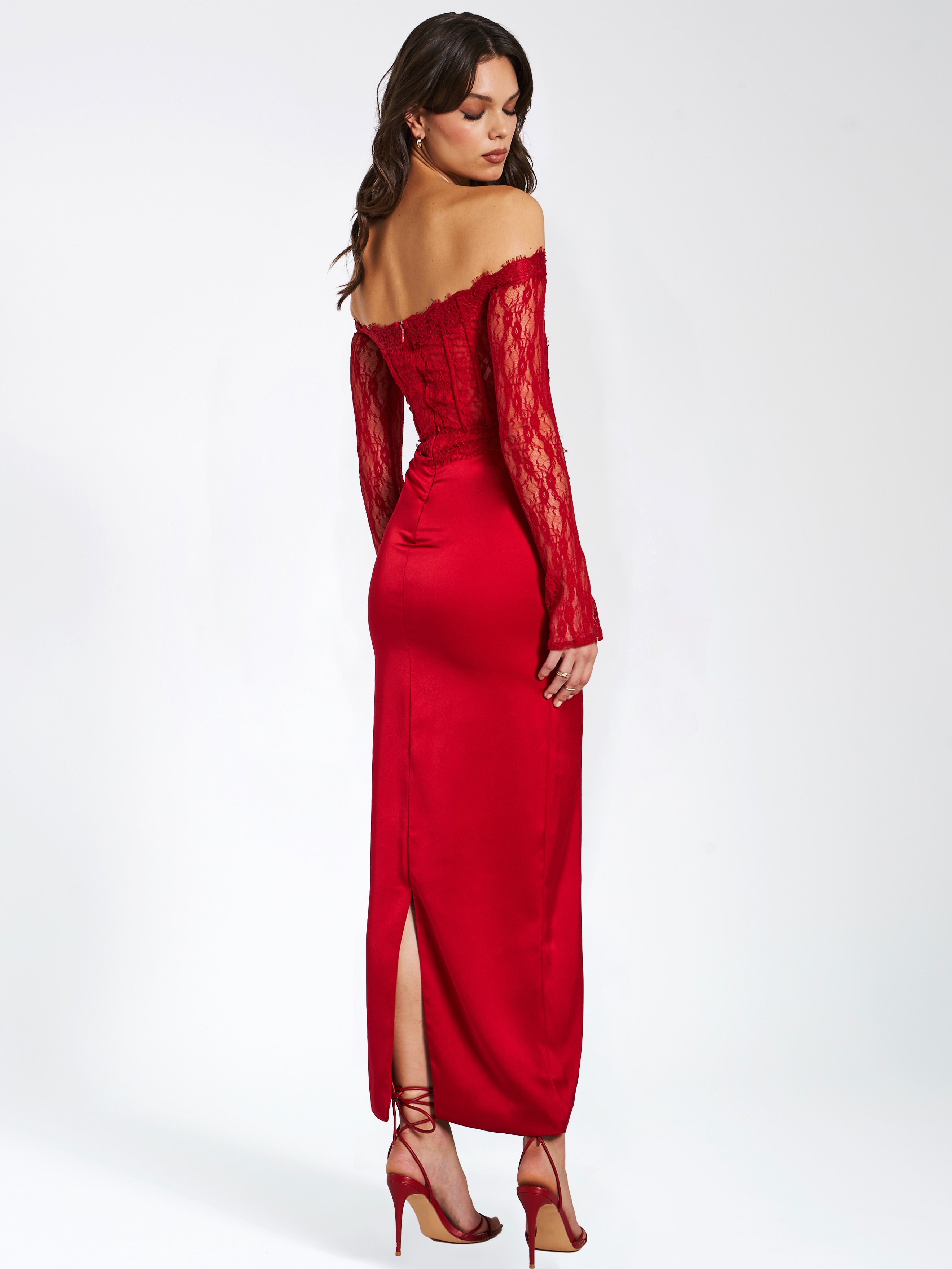 Élégante robe corset rouge