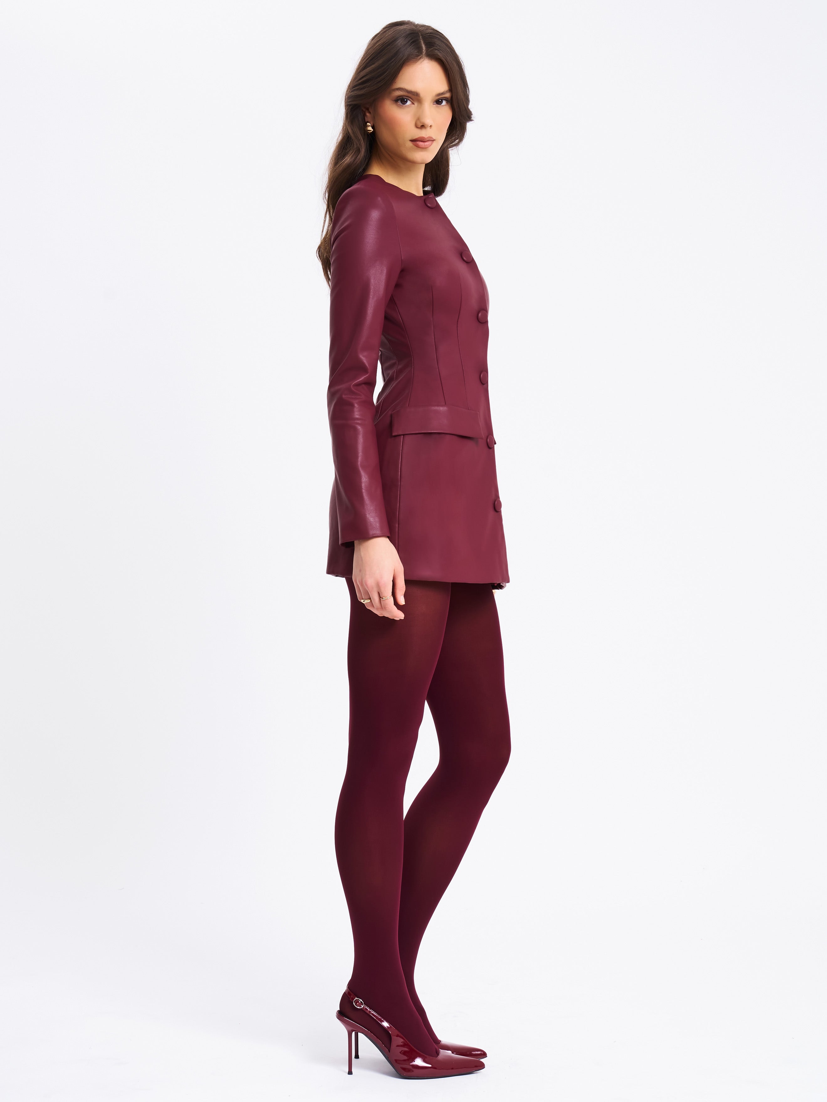 élégante robe en simili cuir bordeaux