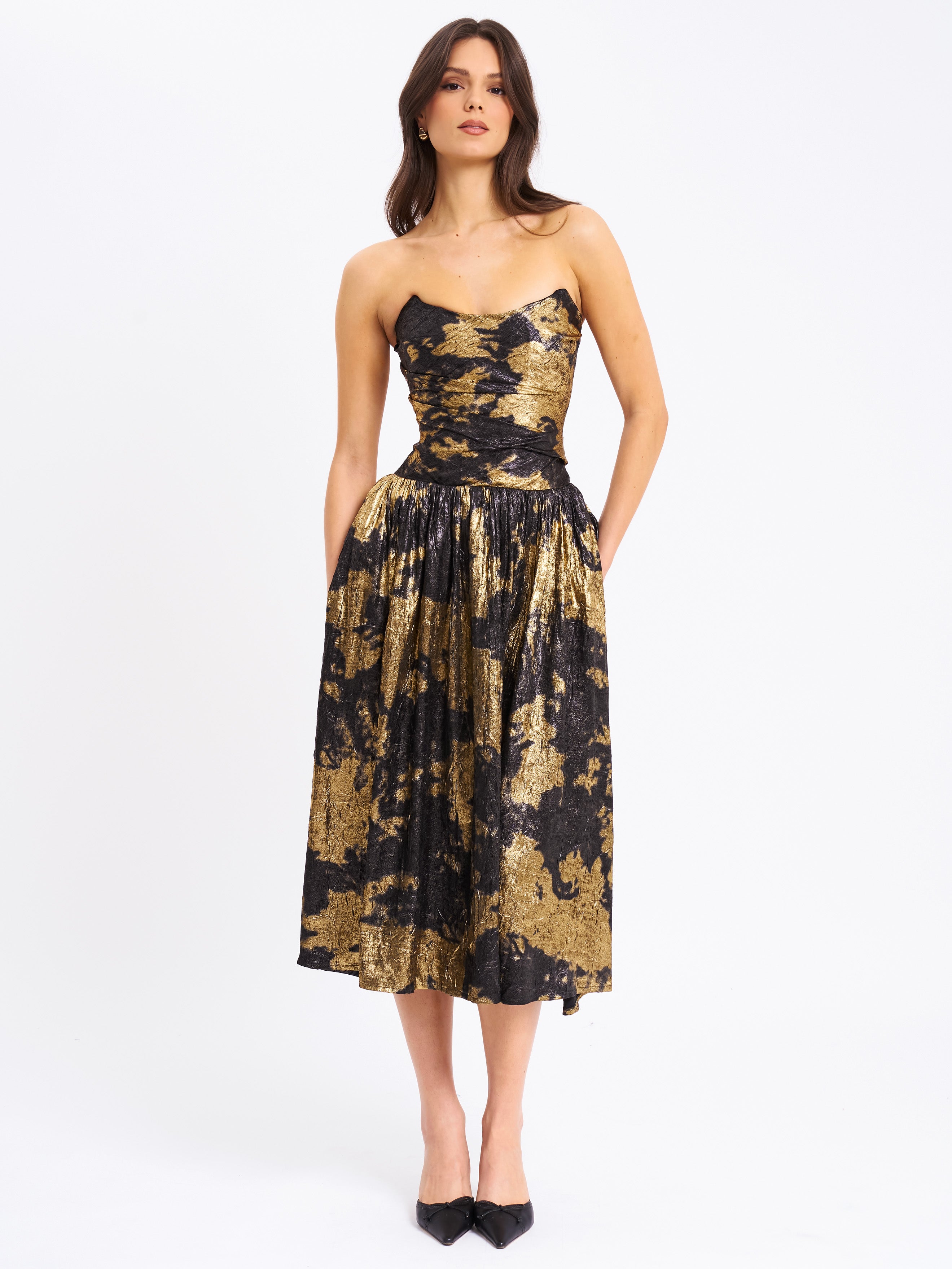 Robe midi sans bretelles dorée