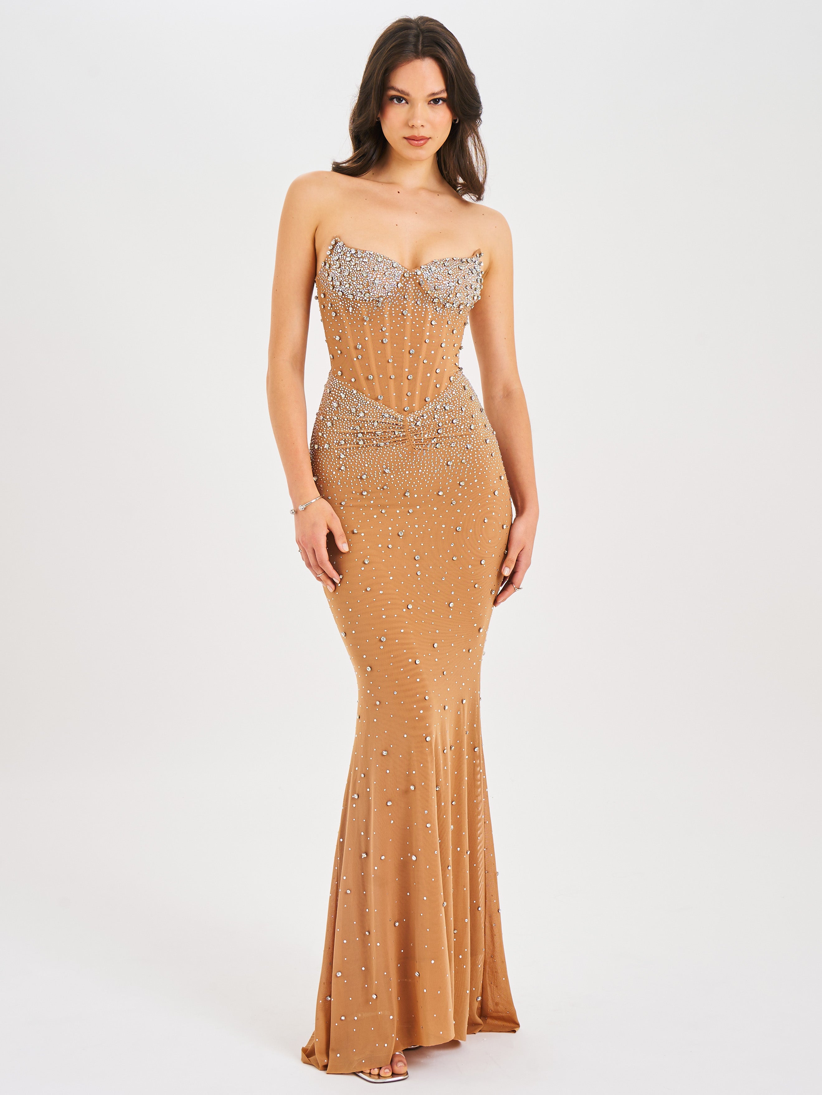 robe à paillettes nude
