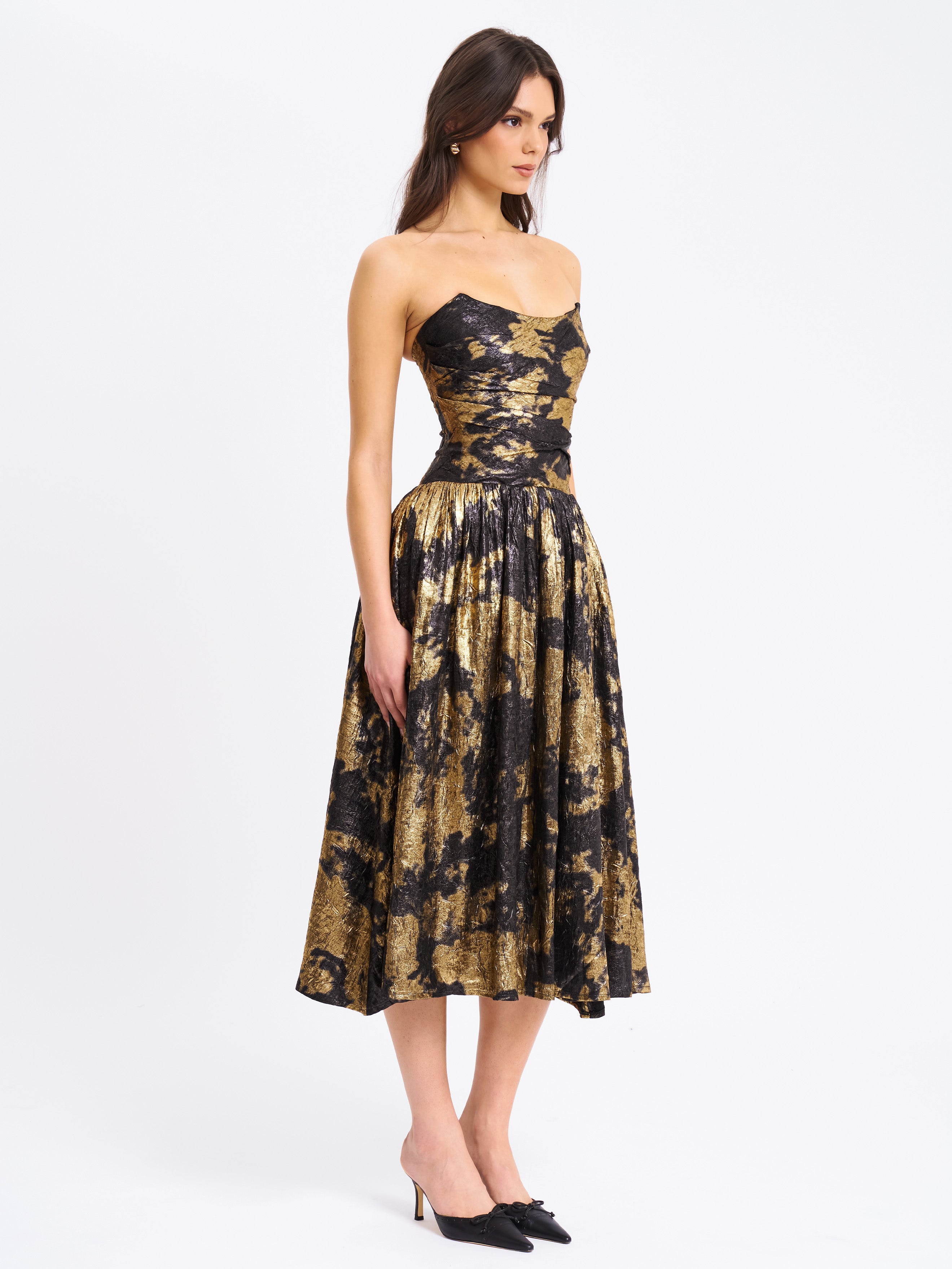 Robe bronzée taille basse