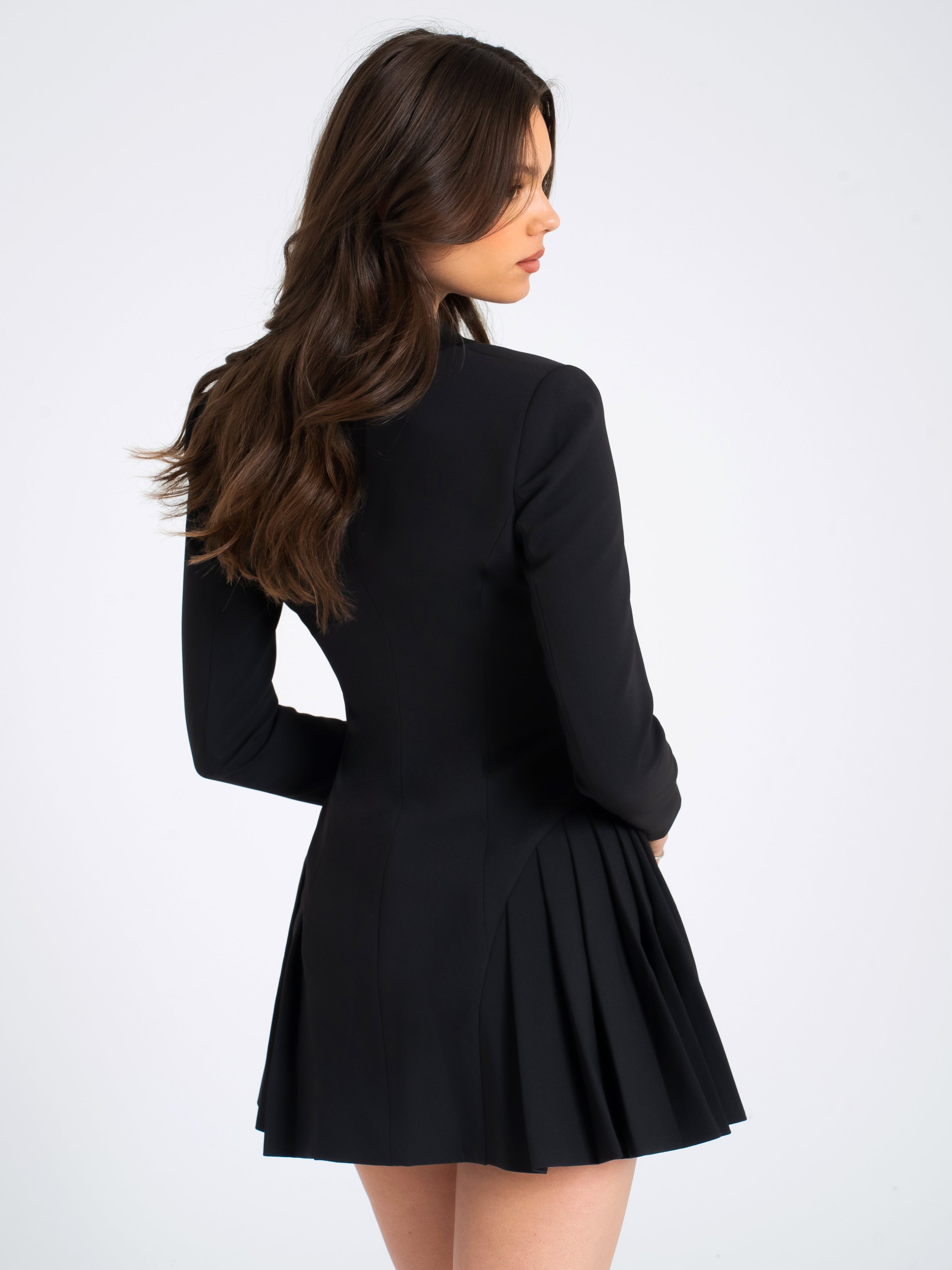 Silhouette élégante robe blazer