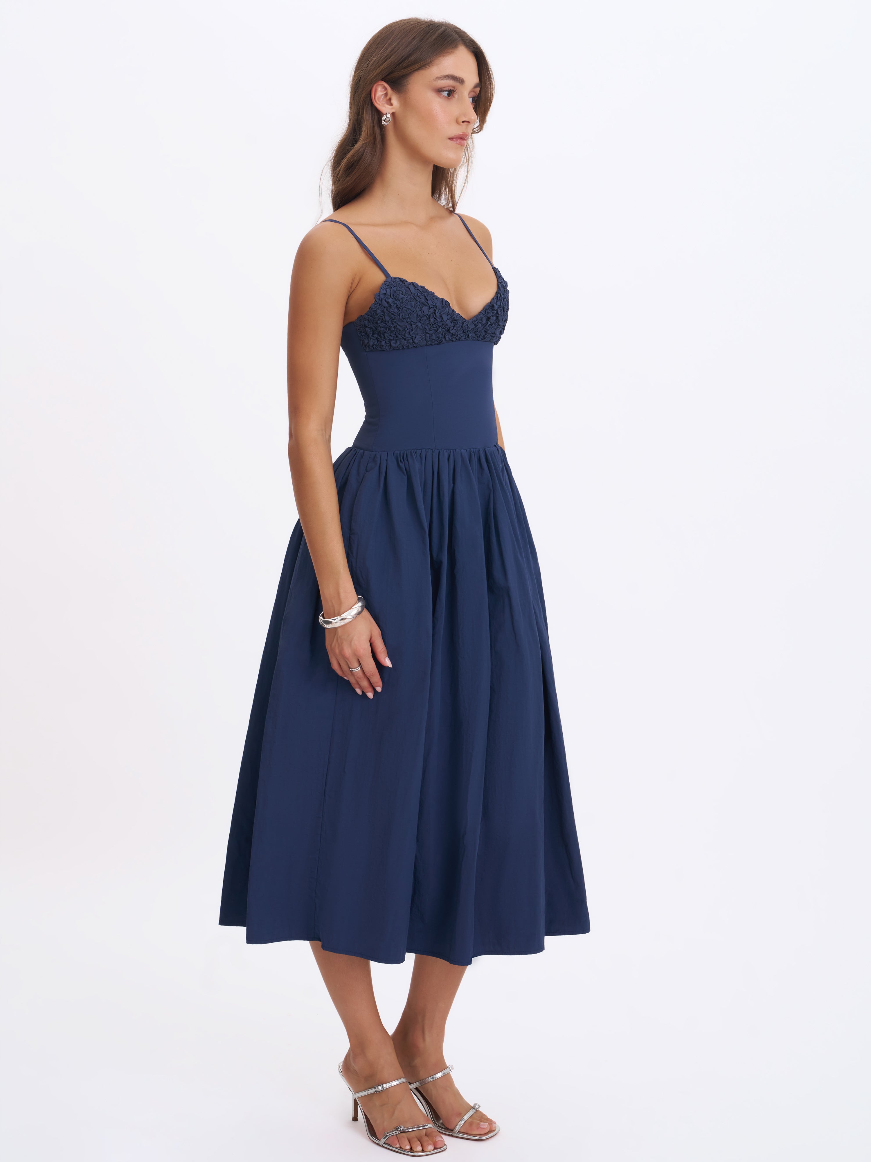 Ailani dress ajustable