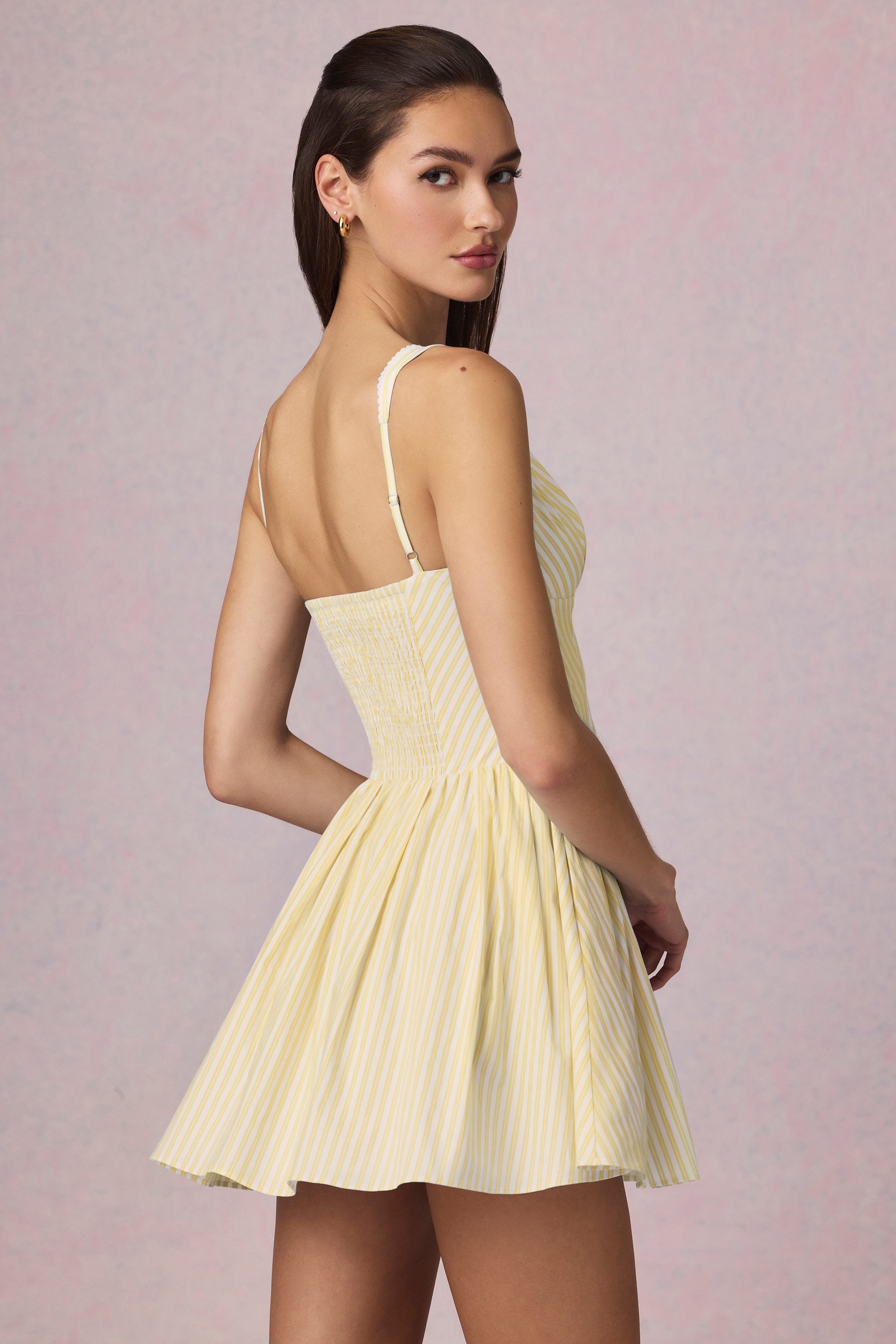 détail nœud mini robe